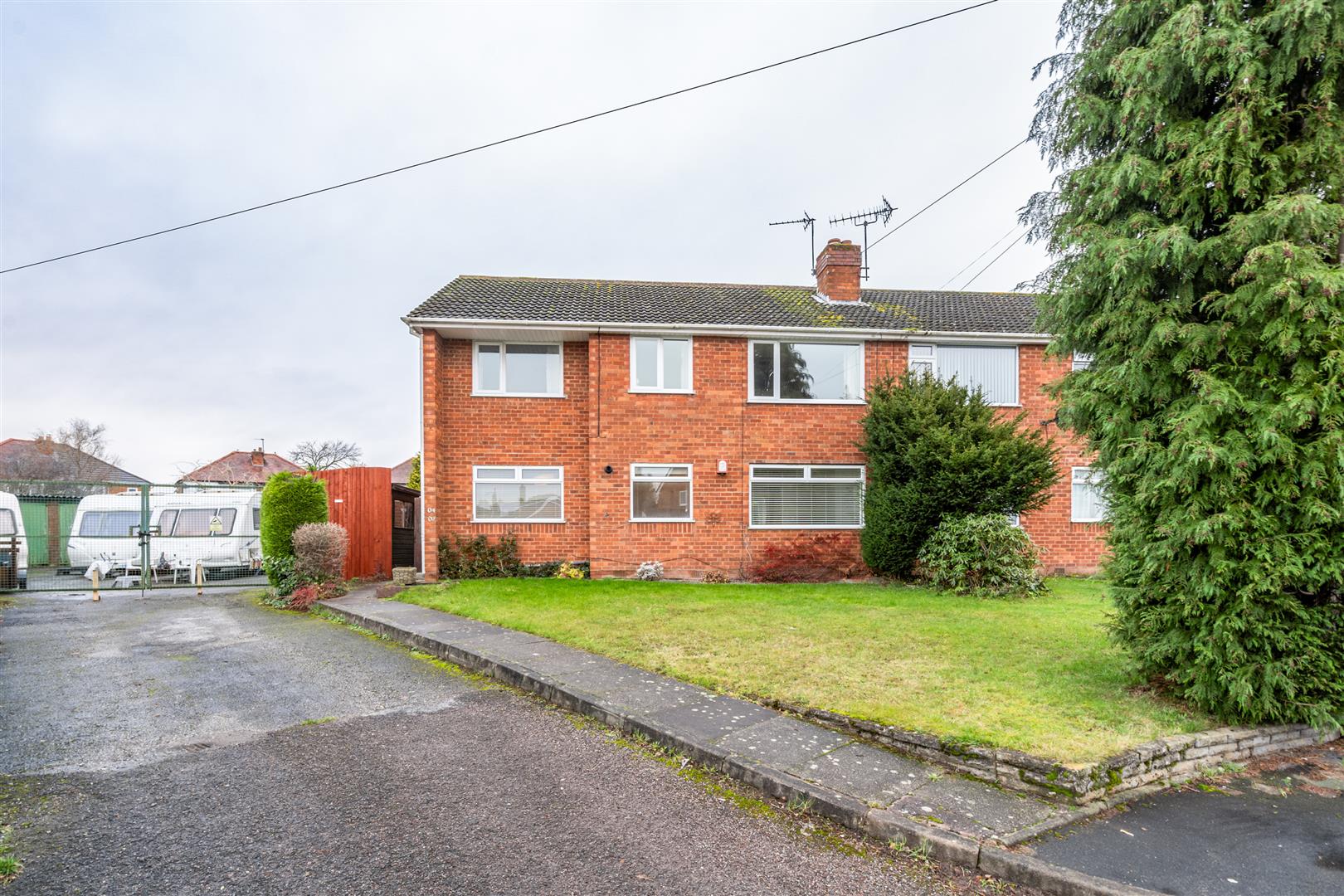 2 bed maisonette for sale in Swanswell Road, Solihull  - Property Image 1