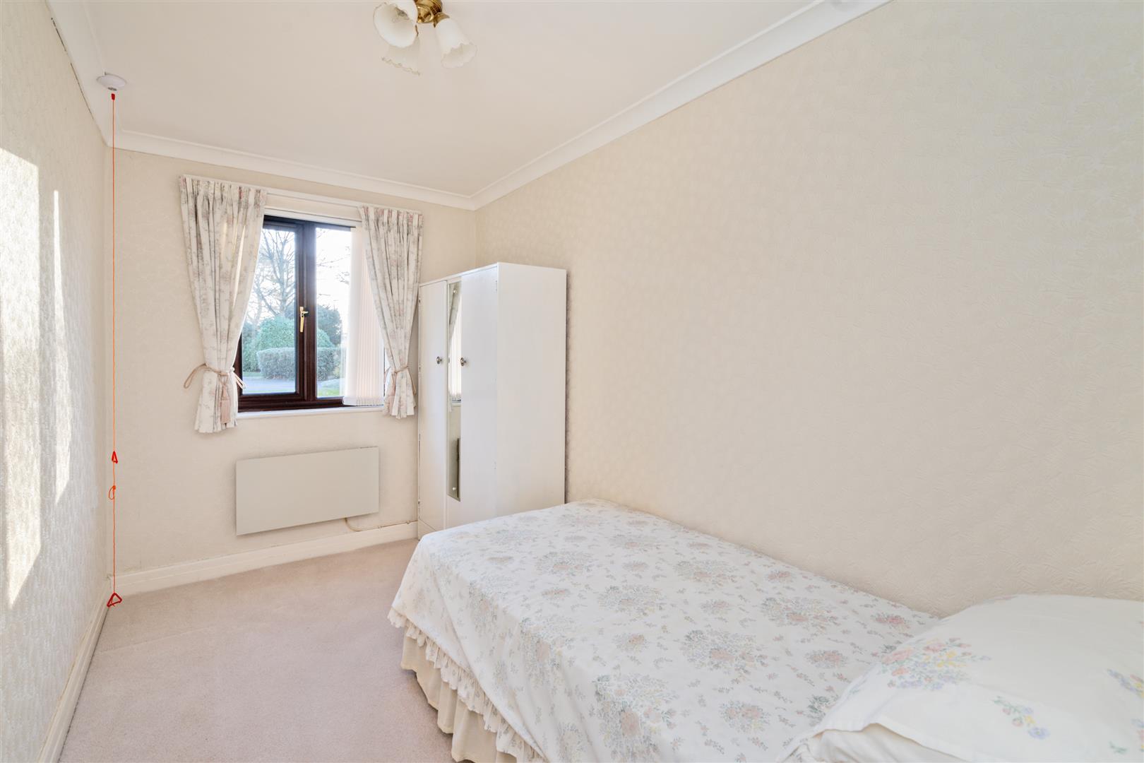 2 bed flat for sale in Kelvedon Grove, Solihull  - Property Image 6