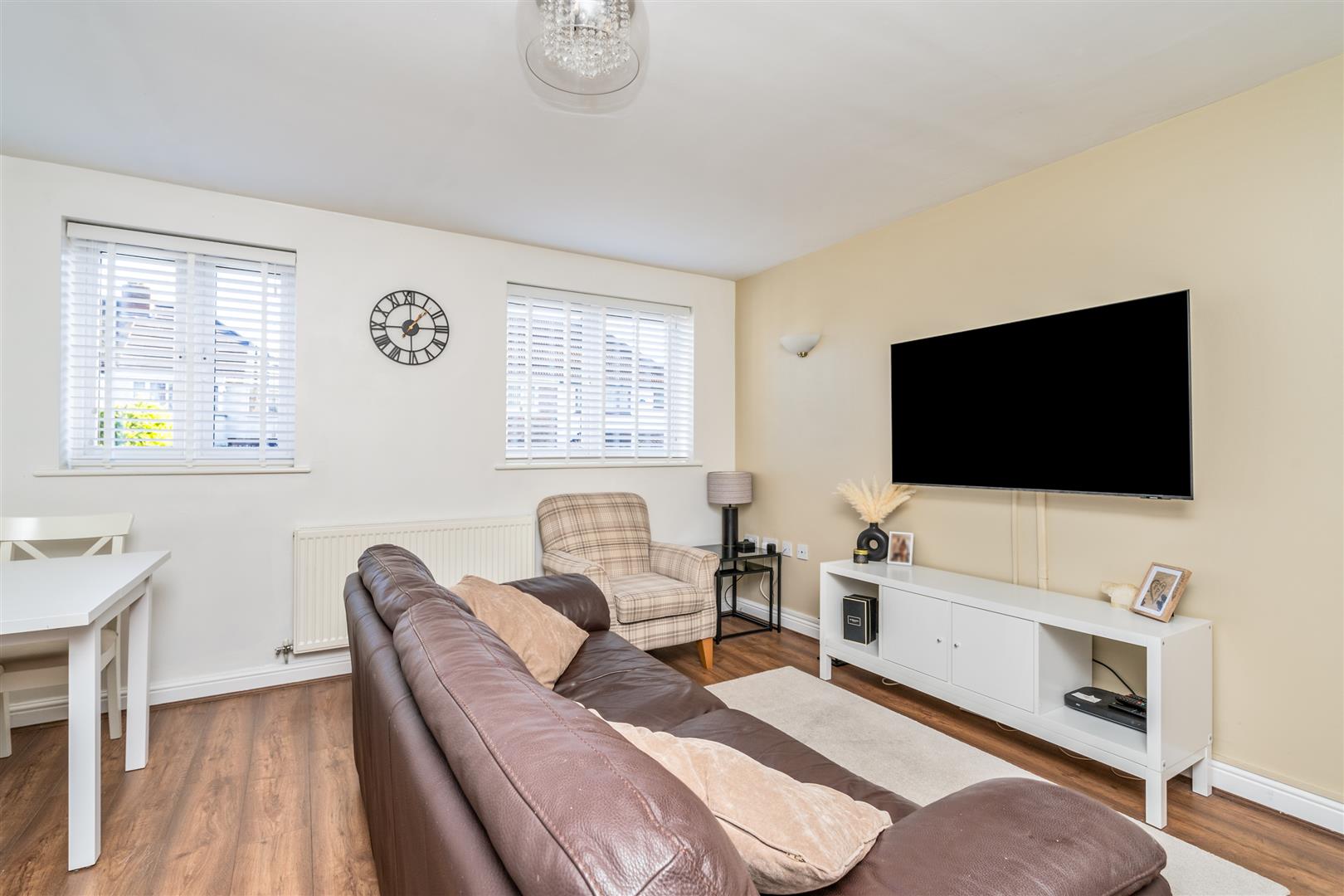 2 bed end of terrace house for sale in Scott Road, Solihull  - Property Image 2