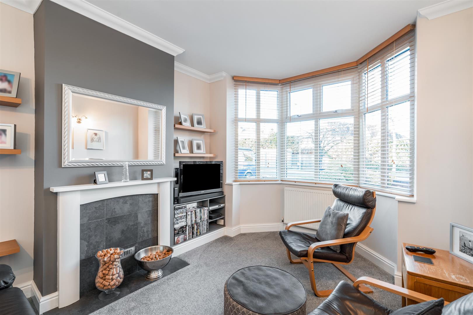3 bed semi-detached house for sale in Solihull Road, Solihull  - Property Image 2
