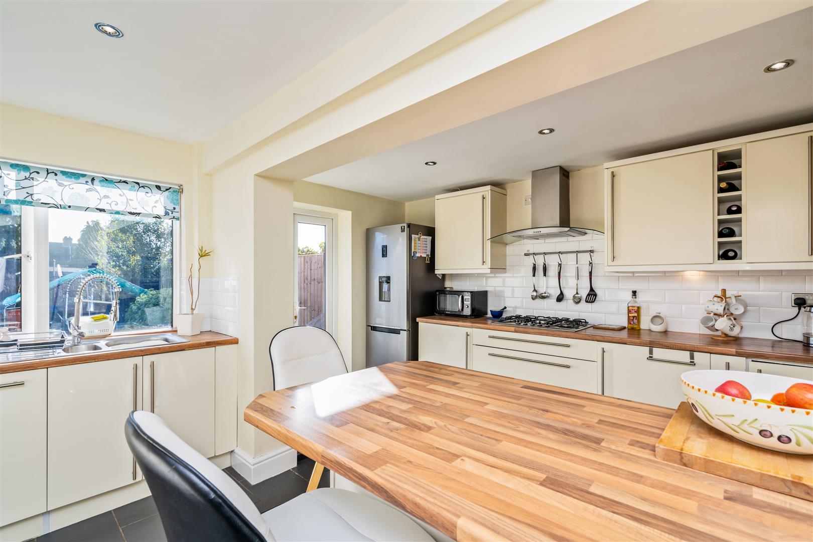 3 bed semi-detached house for sale in Haslucks Green Road, Solihull  - Property Image 2