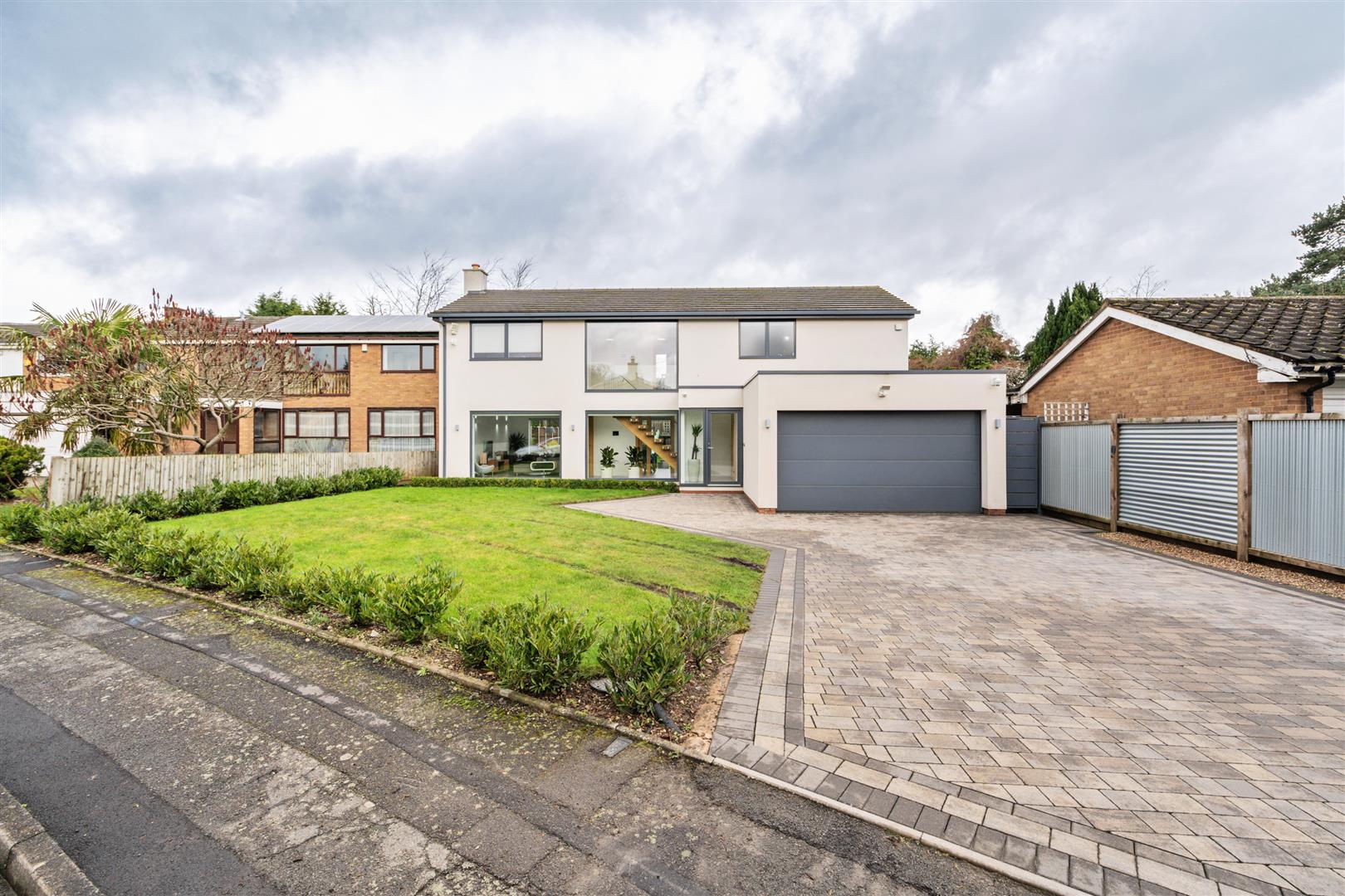 4 bed detached house for sale in Radford Rise, Solihull  - Property Image 1