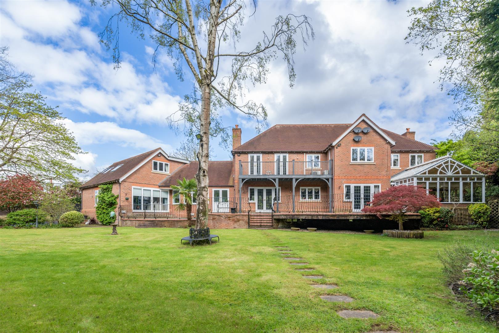 5 bed detached house for sale in Alderbrook Road, Solihull  - Property Image 35