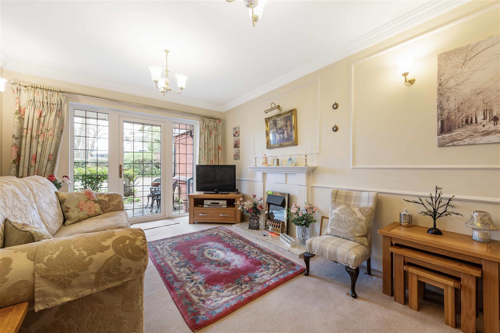 2 bed apartment for sale in Avenue Road, Solihull  - Property Image 2
