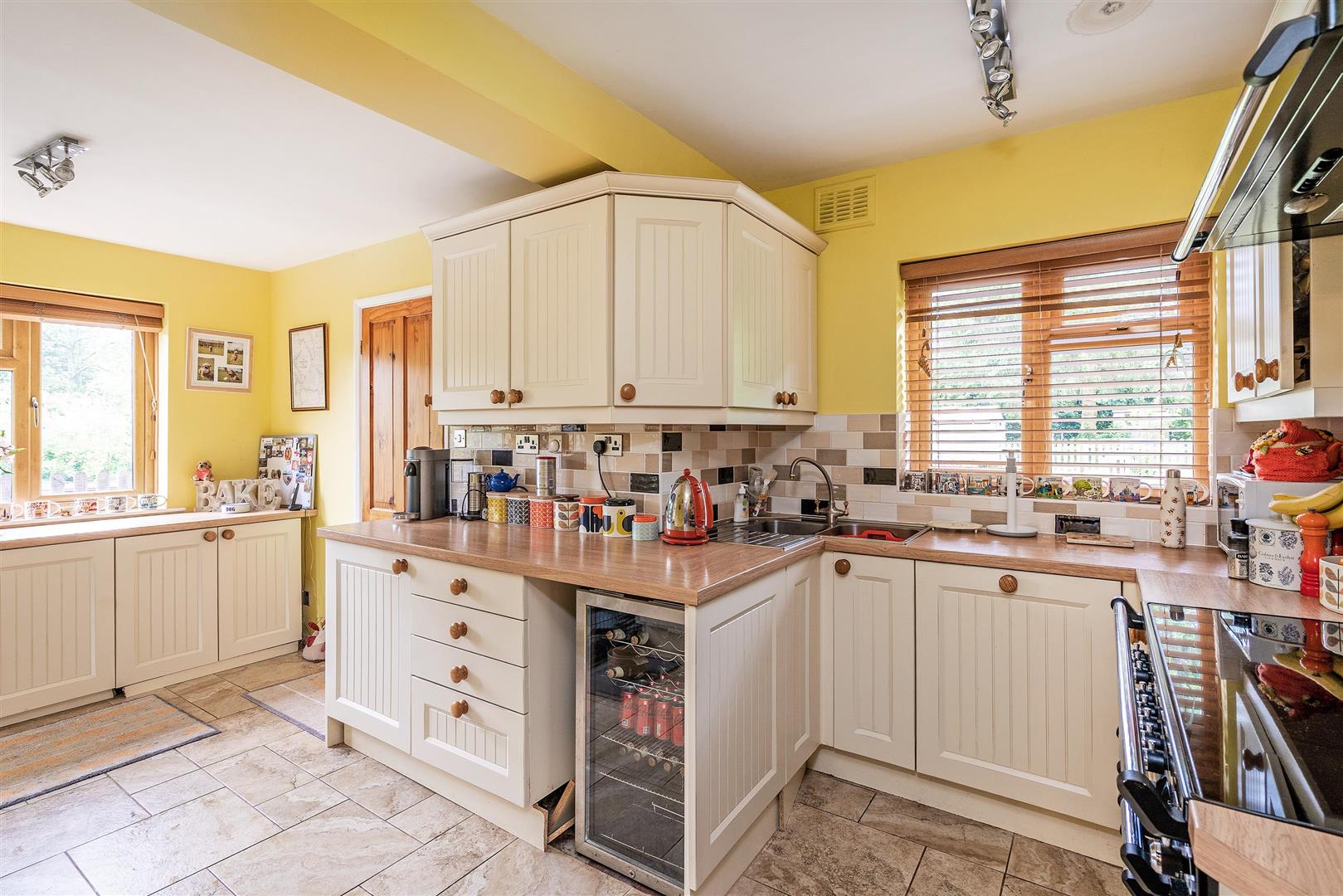 3 bed semi-detached house for sale in Church Lane, Solihull  - Property Image 4