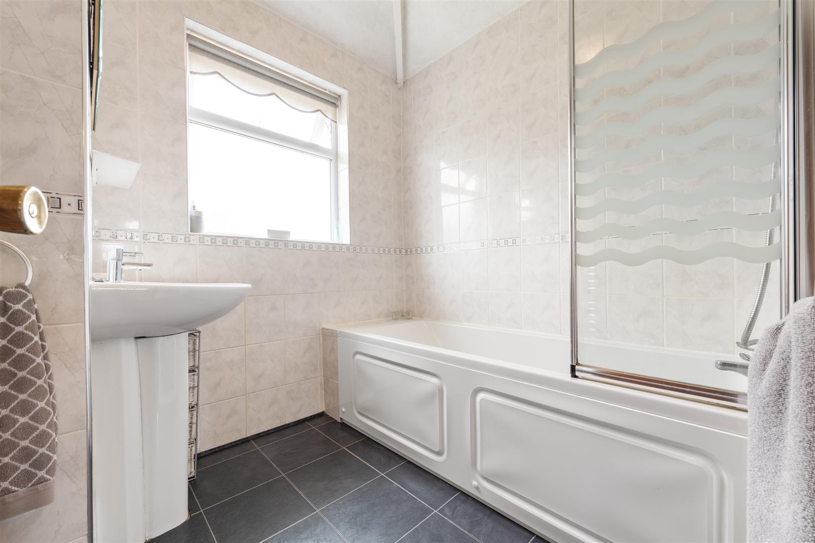 3 bed semi-detached house for sale in Barrington Road, Solihull  - Property Image 10