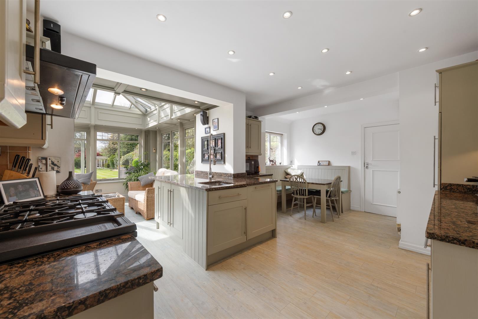 6 bed detached house for sale in Brueton Avenue, Solihull  - Property Image 7