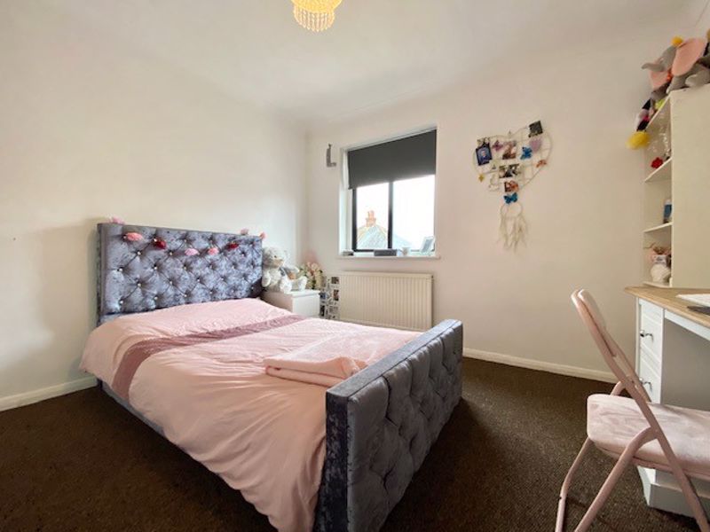 2 bed house for sale in Mara Court, Chatham - Property Image 1