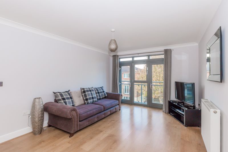 1 bed flat for sale in Hart Street, Maidstone - Property Image 1