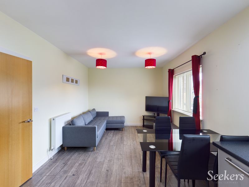 3 bed flat for sale in Brunell Close, Maidstone 2
