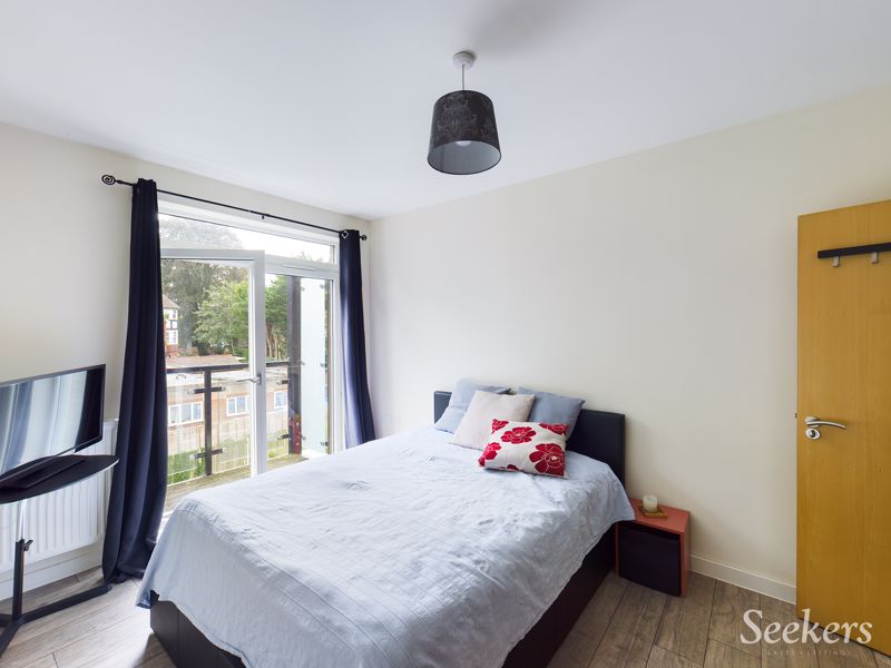 3 bed flat for sale in Brunell Close, Maidstone  - Property Image 5