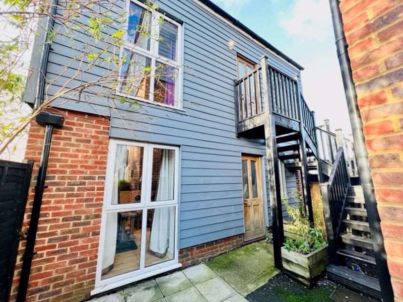 NO CHAIN - GREAT INVESTMENT OPPORTUNITY - Don't miss your chance to view this one double bedroom 1st floor MAISONETTE set in a small contemporary development featuring neutral decor and located just a short distance from Maidstone town centre. Access is via a smart and secure communal gated area and a short flight of stairs to your own front door.<br/><br/>The property features a living area with laminate flooring and inset spot lights, open plan to the contemporary kitchen with cream shaker style units with electric oven, hob, extractor fan, under counter fridge and washer-dryer. Off the kitchen is a the bathroom with modern white suite, comprising bath with overhead shower, basin and wc, glass shower screen, chrome towel rail and natural stone wall tiles. To the front of the property is a double bedroom. You will also benefit from gas central heating and double glazed windows.<br/><br/>The property is just a short distance from Maidstone town centre and Maidstone's train stations offering services to London, Ashford and the South Coast.  There is also easy access to the motorway networks including the M20 (J6/J7), M2 and A249.<br/><br/>Maidstone has a thriving town centre with excellent shopping facilities and a vast diversity of restaurants, cafes, bars and nightclubs. It also boasts a cinema complex, theatre and museum with good leisure facilities including Mote Park and Millennium River Park on either side of town.<br/><br/>120 year lease<br/><br/>£90 per month Service Charge<br/><br/>£200 per annum Ground Rent<br/><br/>6%+ Yield Opportunity!<br/><br/>EPC Rating C<br/><br/>
