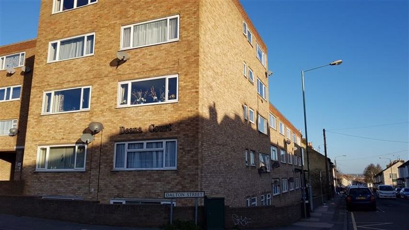 INVESTMENT OPPORTUNITY - Tenant in Situ with 7% yield<br/><br/>Large studio flat with open plan kitchen and bedsitting room. Fitted kitchen with electric hob and oven. Fitted shower room. Double glazed and parking.<br/><br/>Good sized flat within easy walking distance of high street and railway station. Single occupation only.<br/><br/>Leasehold - 55 yrs remaining - CASH BUYERS ONLY<br/><br/>Service Charge - approx. £800 per annum<br/><br/>Ground Rent - Approx. £80 per annum<br/><br/>Council Tax Band A<br/><br/>EPC Rating D<br/><br/>