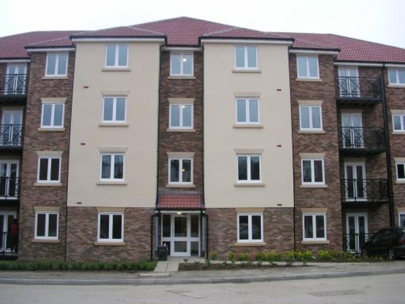 2 bed flat for sale in Rockwell Court, Maidstone  - Property Image 1