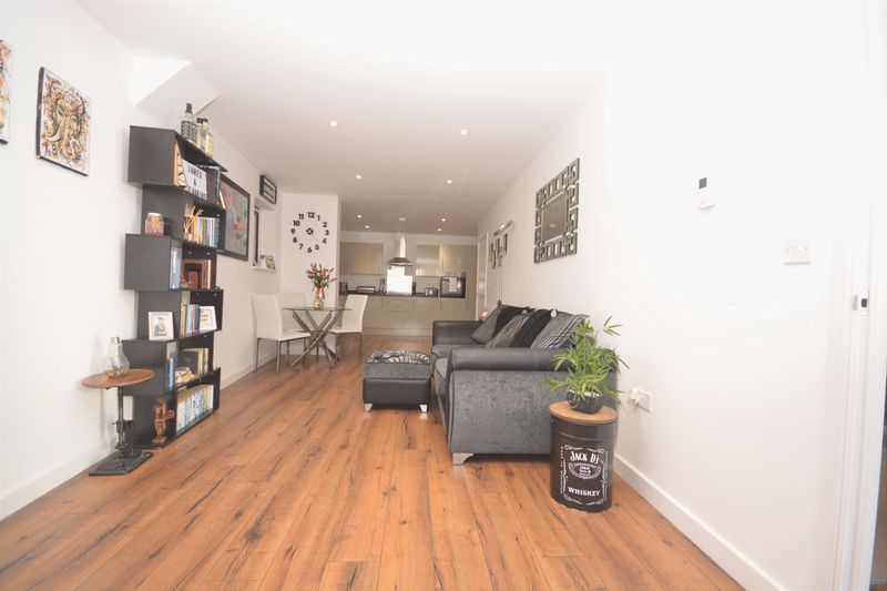A Modern 2nd Floor  1 Bedroom Flat in the Centre of Maidstone! <br/><br/>A spacious one bedroom flat in a brilliant location that is full of character! <br/><br/>This property benefits from a secluded shared outside space, a rarity with a property so close to the town  centre; an open plan living/dining/kitchen area and large double bedroom. <br/><br/>The bathroom and kitchen are both very modern and benefits from a built in fridge-freezer, oven and dishwasher, along with a utility cupboard with washing machine included in the property. <br/><br/>The decor throughout is stylish and neutral, perfect to add your own personal touches to!<br/><br/>This flat also benefits from a locked storage space within the building, perfect for storing bikes and other belongings securely. <br/><br/>Lease 125 years from 2016
<br/><br/>This is one not to be missed! Phone today to arrange a viewing!