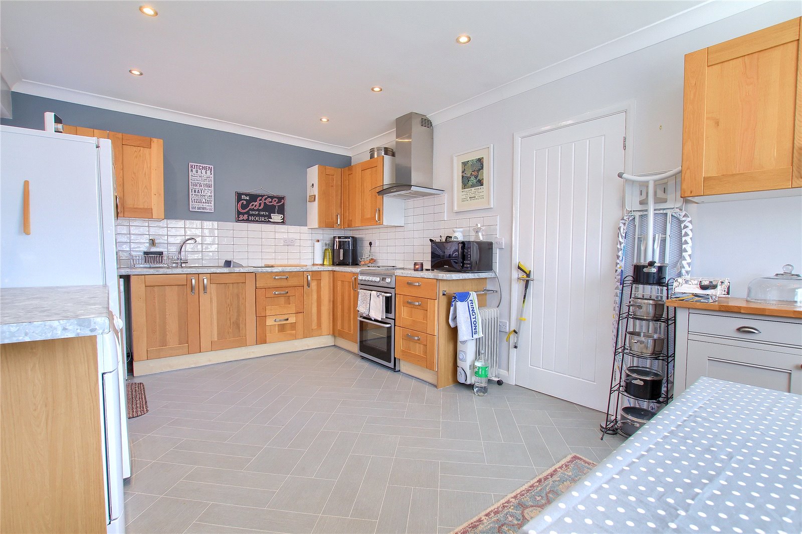 3 bed bungalow for sale in Wolviston Court, Billingham  - Property Image 7