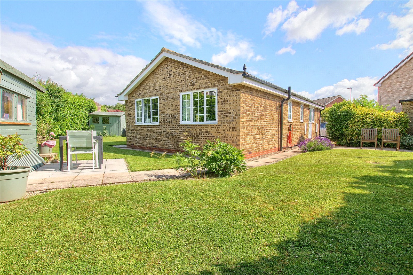 3 bed bungalow for sale in Brandon Close, The Greenway  - Property Image 18