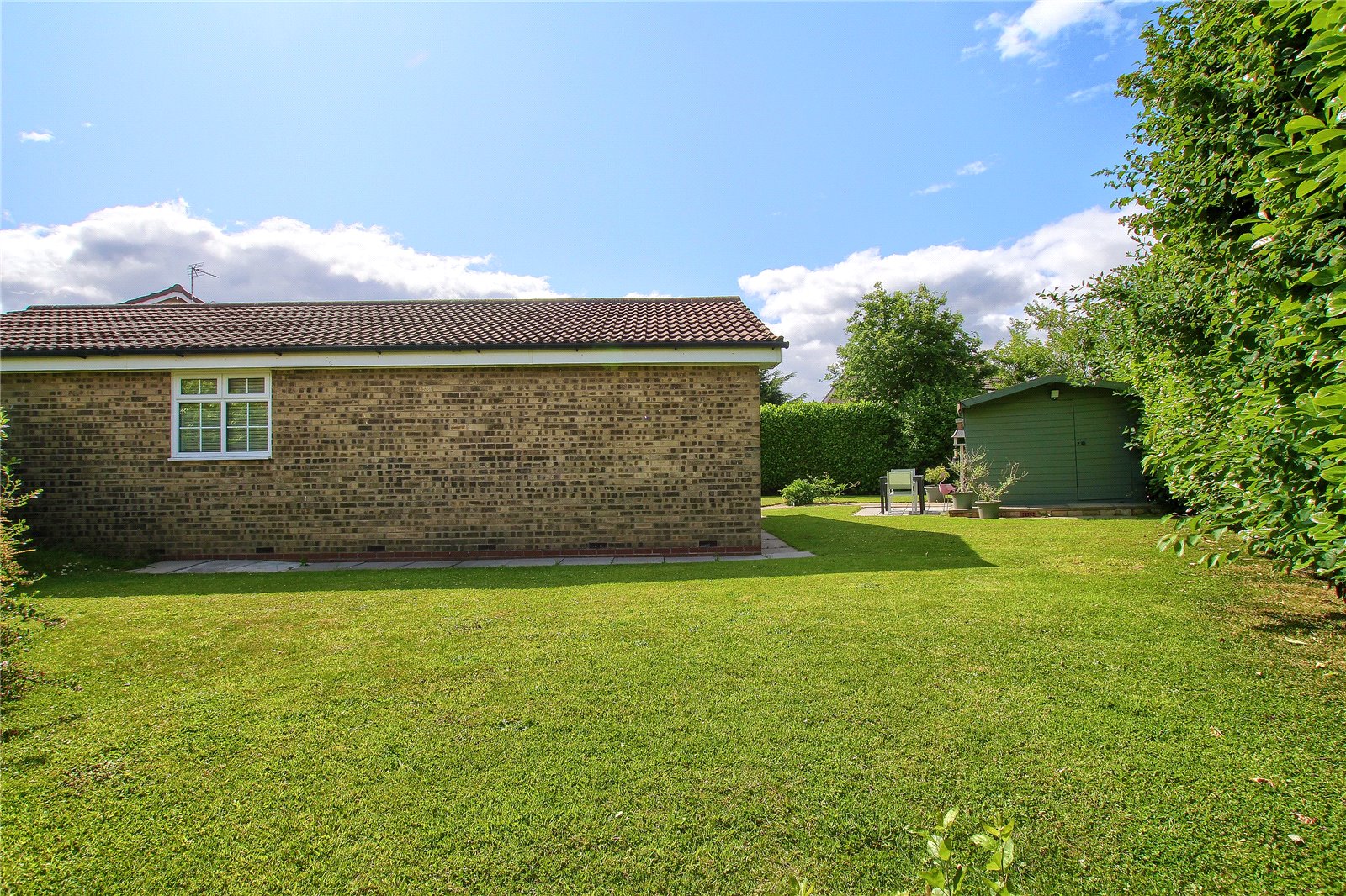 3 bed bungalow for sale in Brandon Close, The Greenway  - Property Image 22