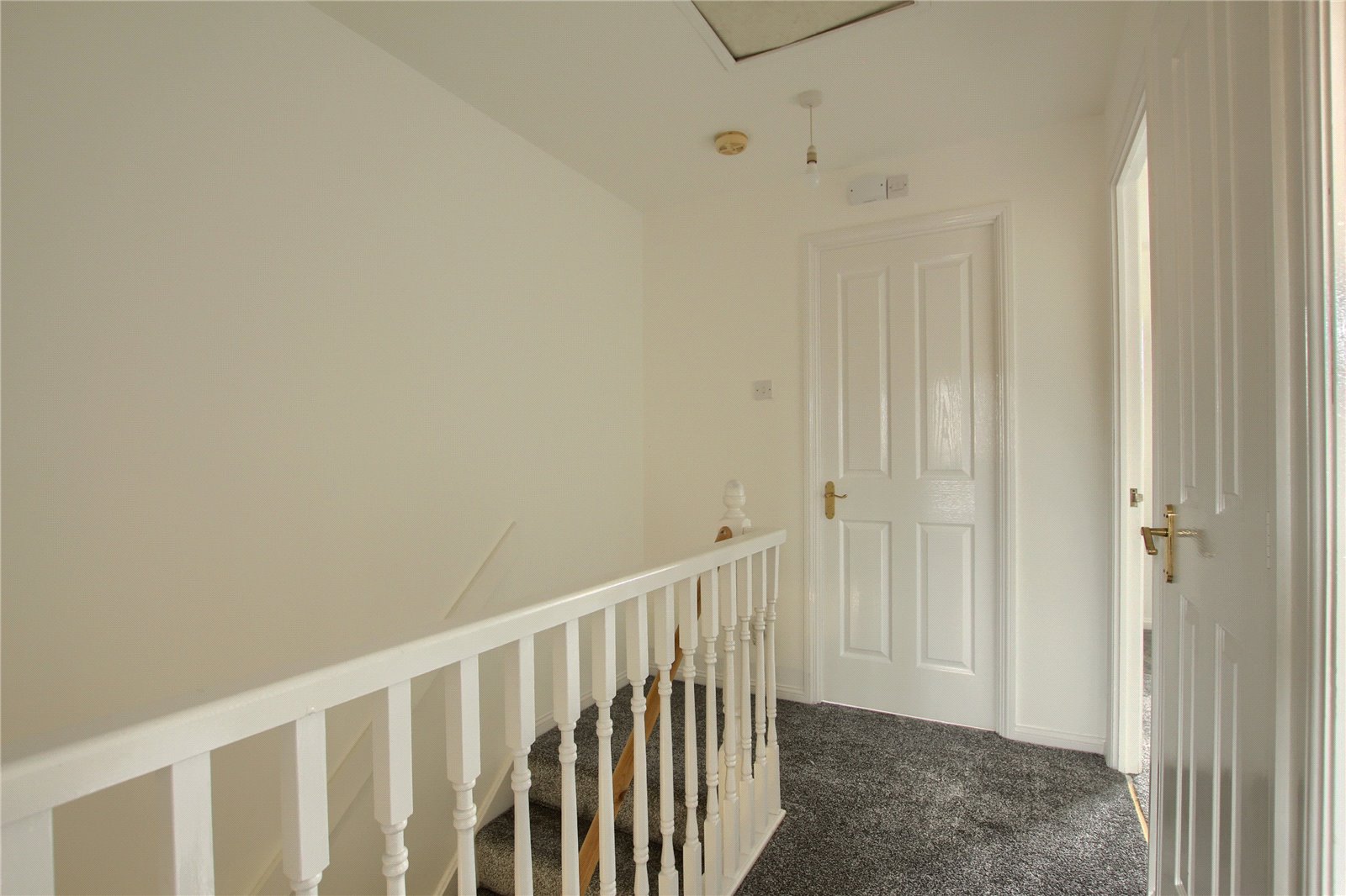3 bed house for sale in Cranfield Avenue, Brambles Farm  - Property Image 13