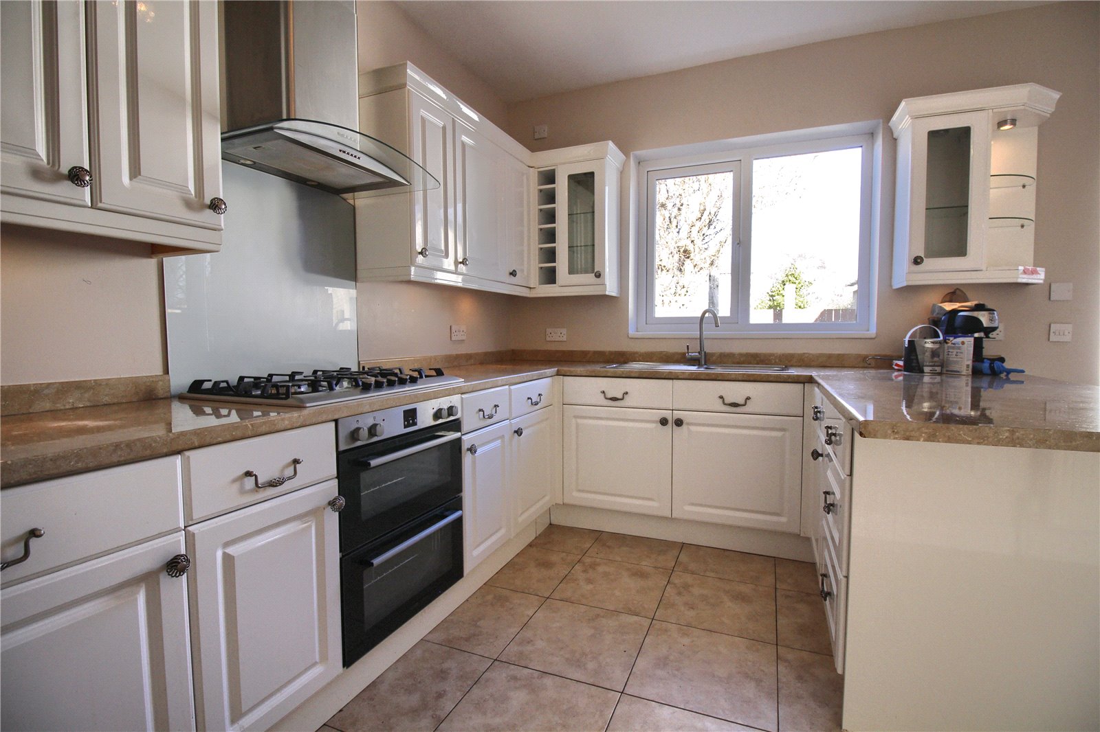 3 bed bungalow to rent  - Property Image 8