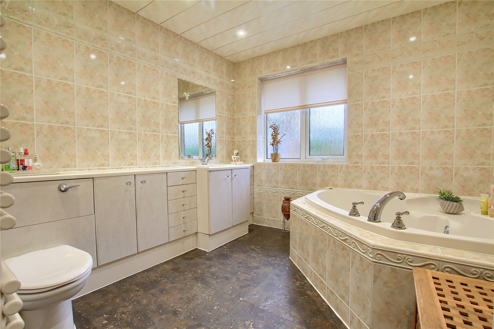 4 bed bungalow for sale in Wolviston Court, Billingham  - Property Image 12