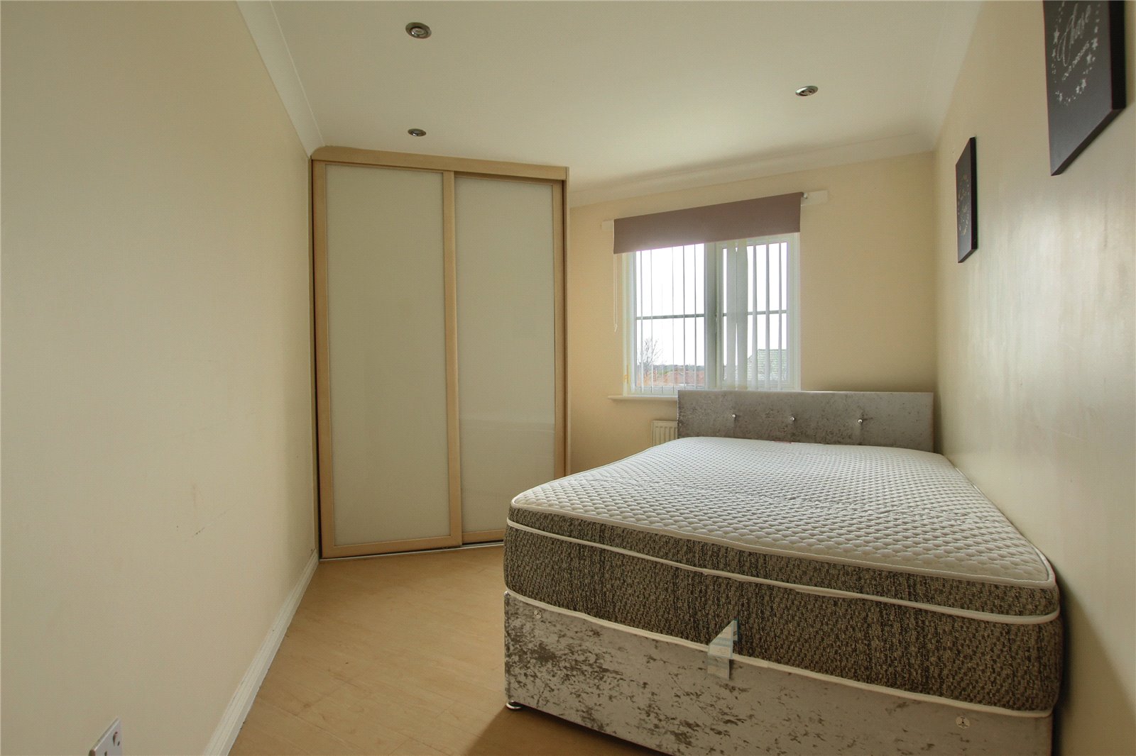 2 bed apartment for sale in Rockingham Court, Acklam  - Property Image 5