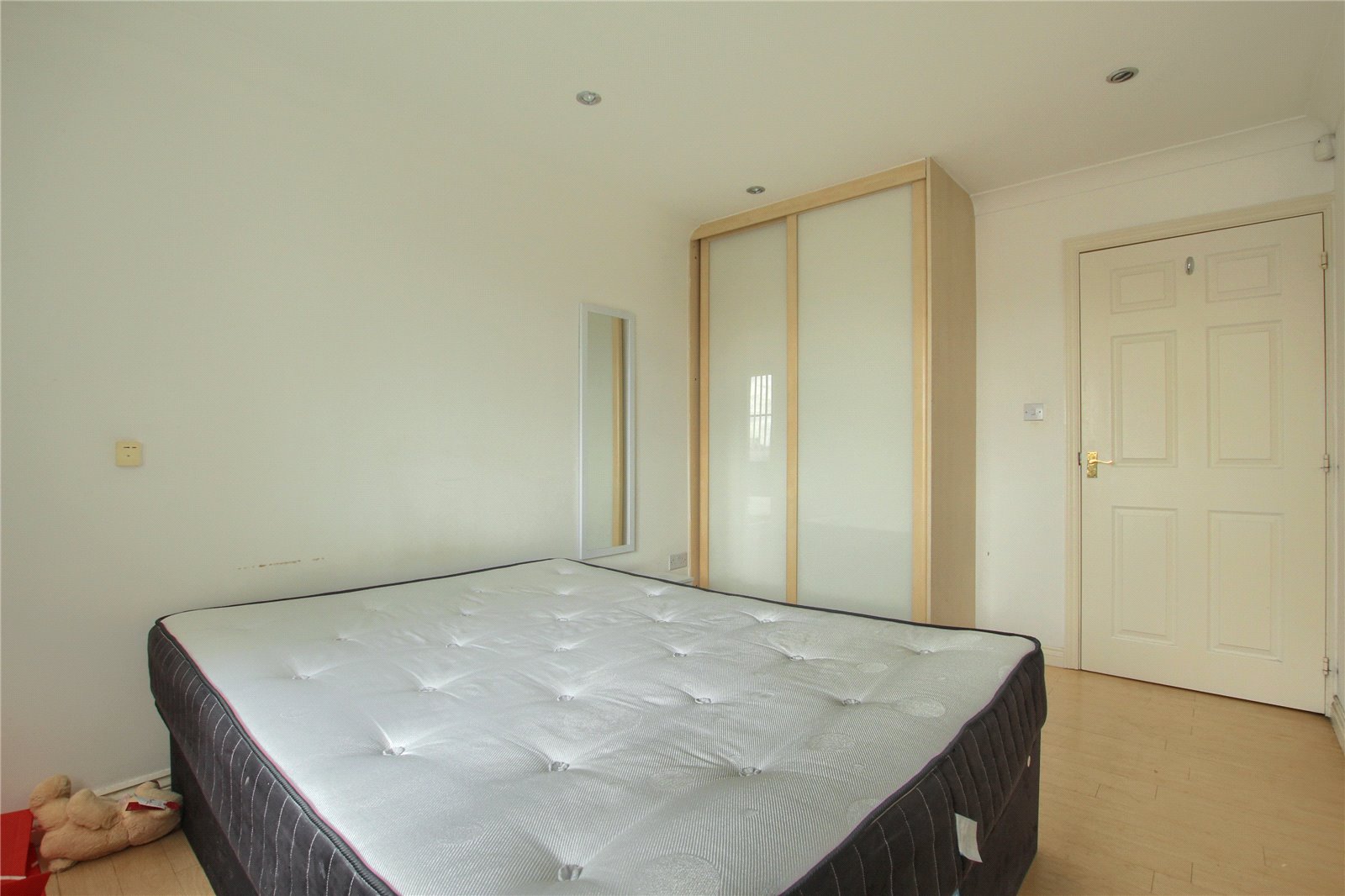 2 bed apartment for sale in Rockingham Court, Acklam  - Property Image 4