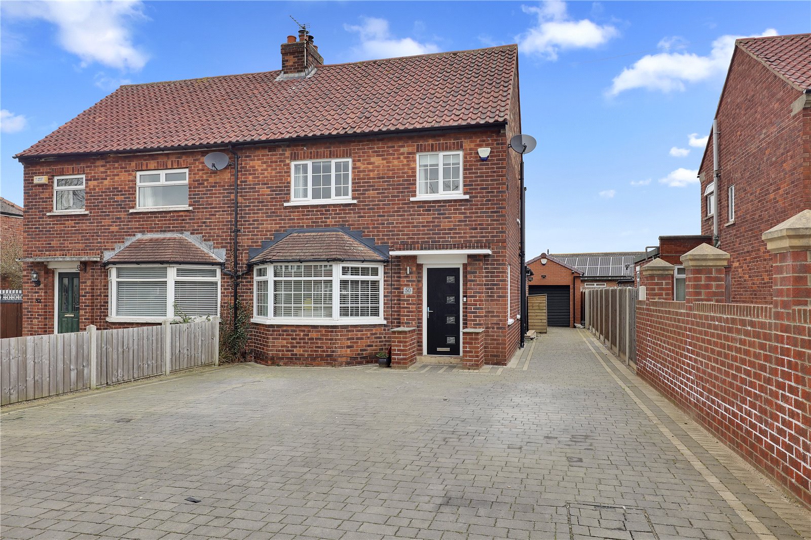 3 bed house for sale in Gunnergate Lane, Marton  - Property Image 1