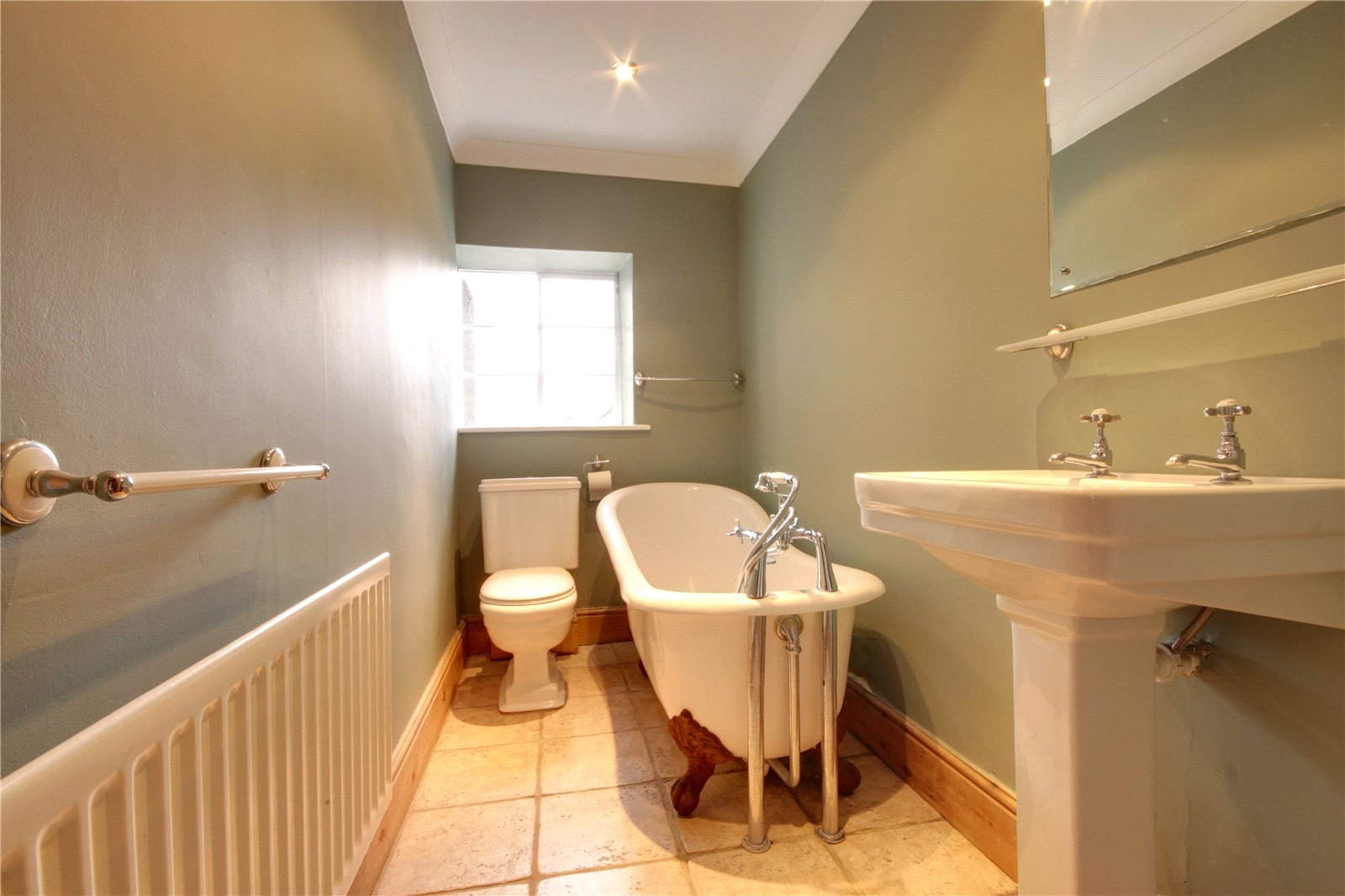 2 bed house for sale in Wilton Village, Wilton  - Property Image 8