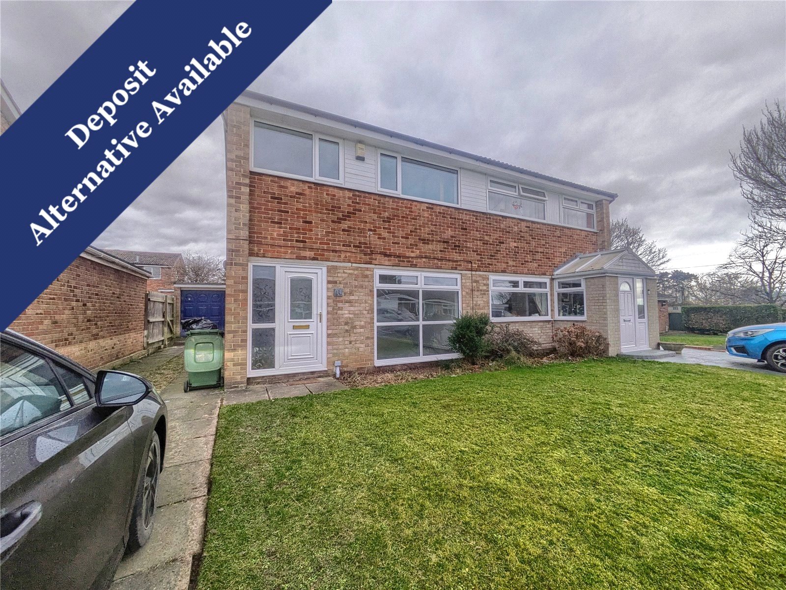 3 bed semi-detached house to rent - Property Image 1