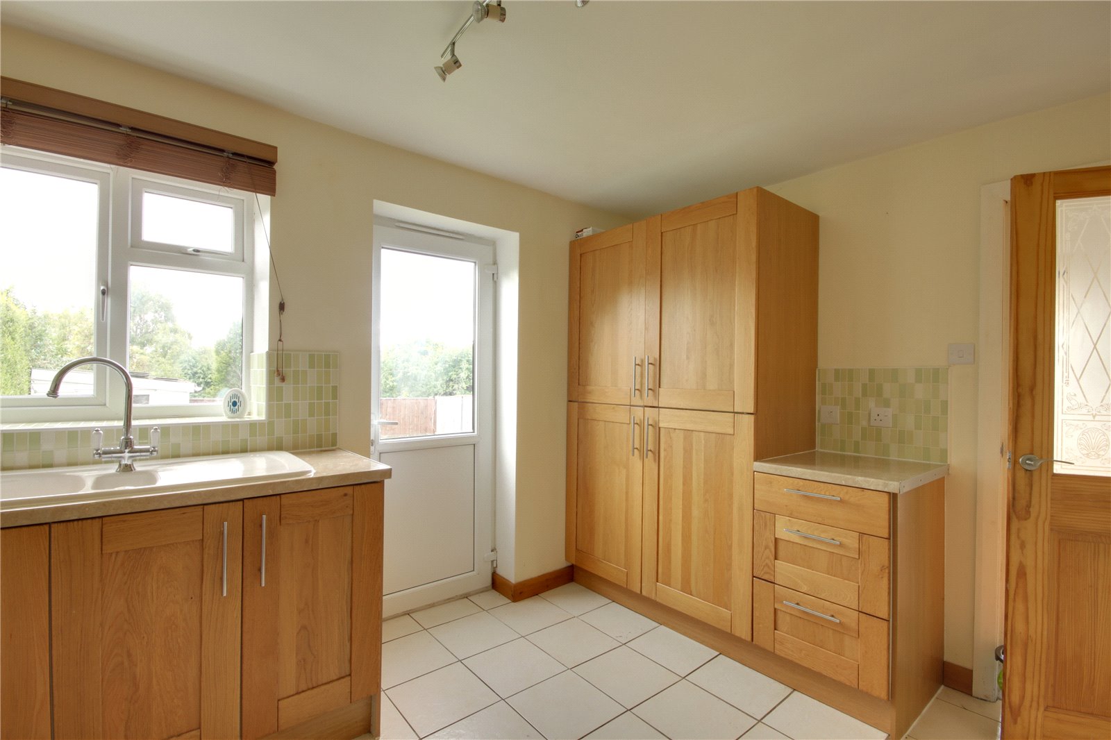 3 bed bungalow to rent in The Royd, Yarm  - Property Image 6