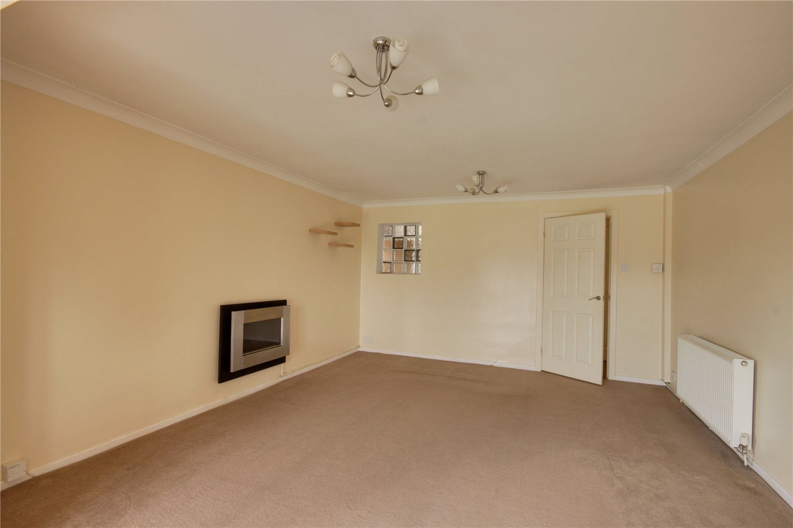 3 bed bungalow to rent in The Royd, Yarm  - Property Image 2