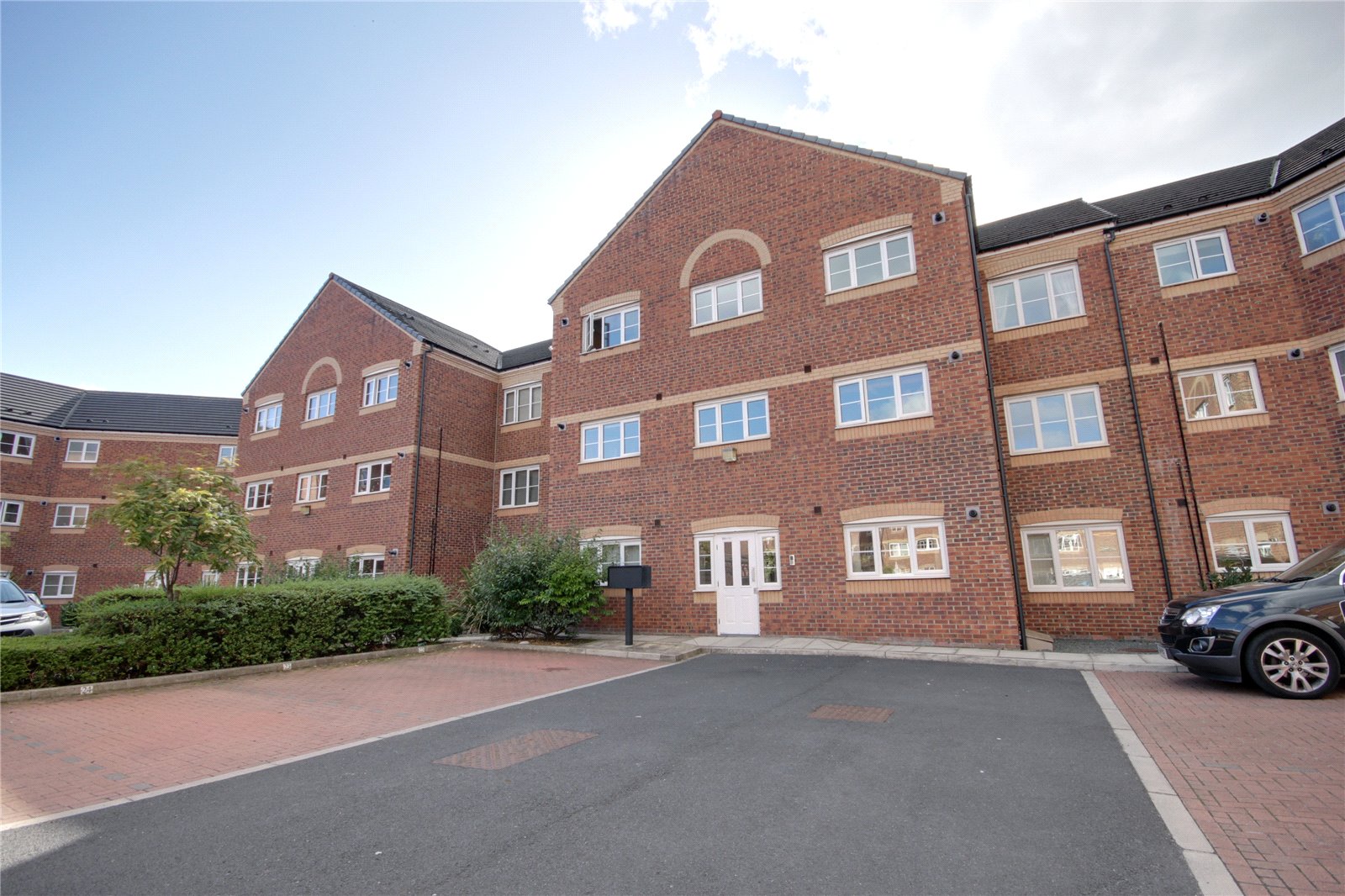 2 bed apartment to rent  - Property Image 9