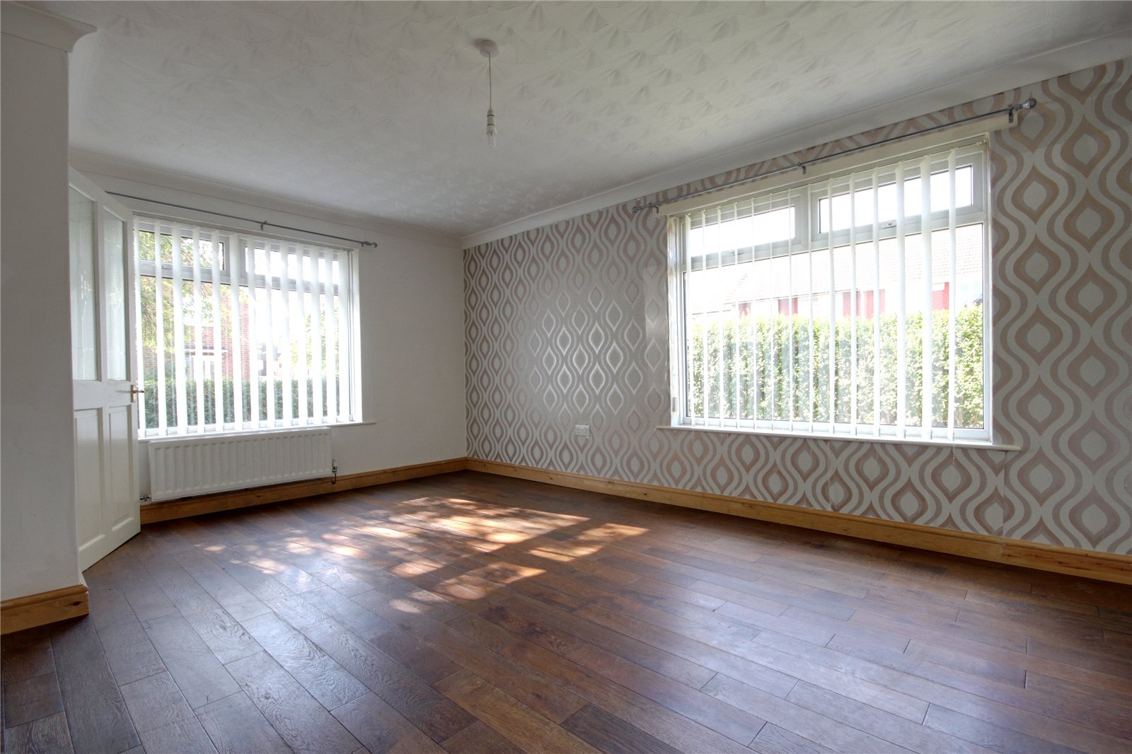 3 bed end of terrace house to rent  - Property Image 2