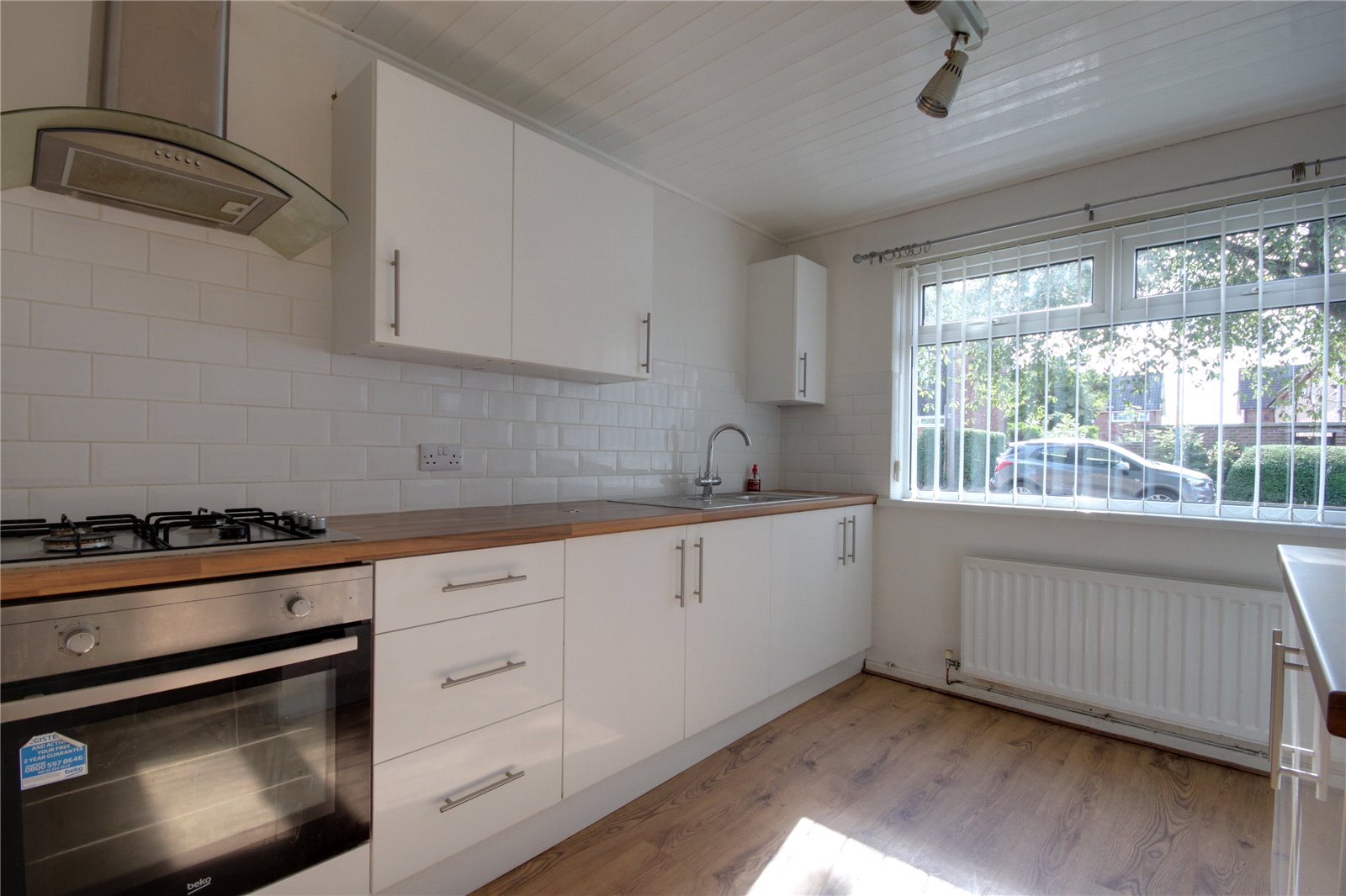3 bed end of terrace house to rent  - Property Image 4