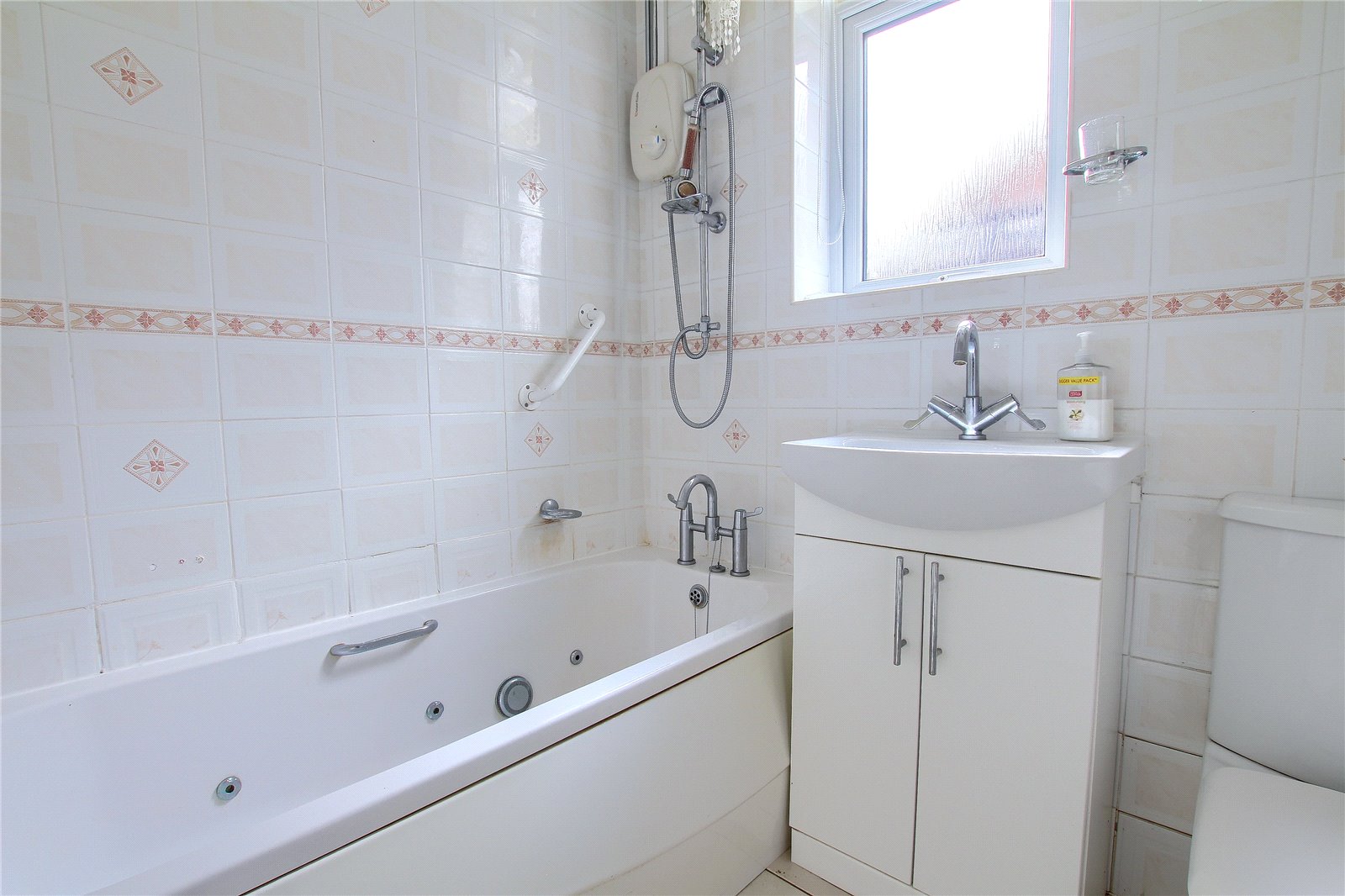 2 bed bungalow for sale in Newton Drive, Thornaby  - Property Image 12