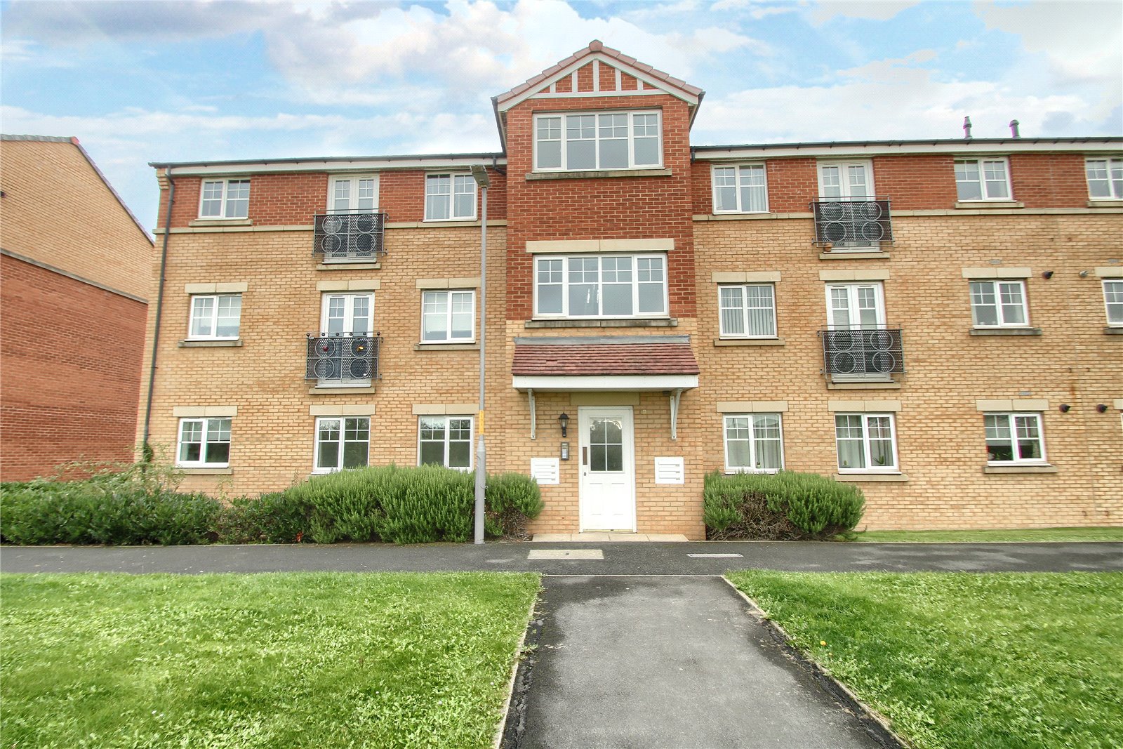 2 bed apartment for sale in Longleat Walk, Ingleby Barwick  - Property Image 1