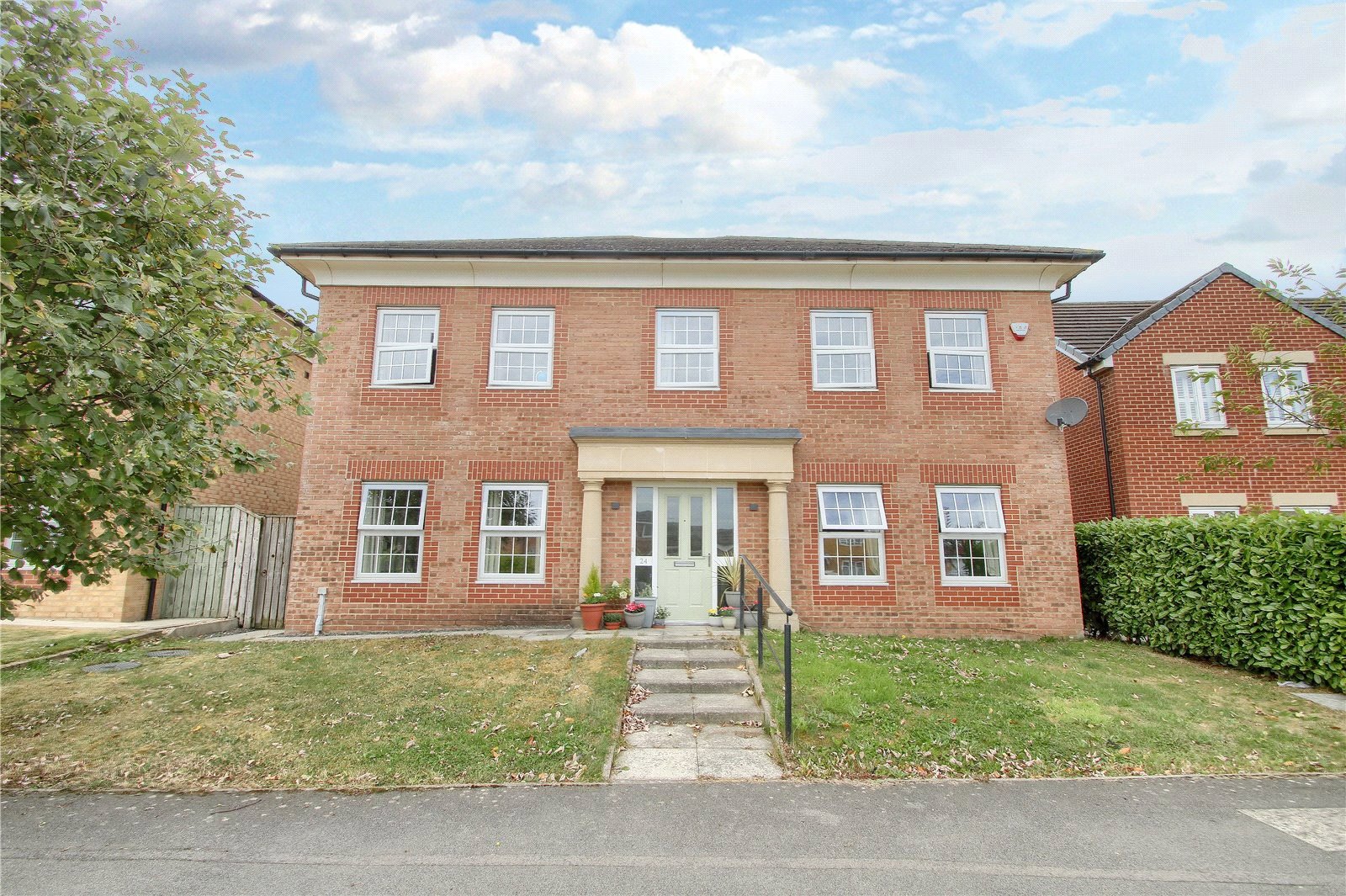 5 bed detached house for sale in The Rings, Ingleby Barwick - Property Image 1