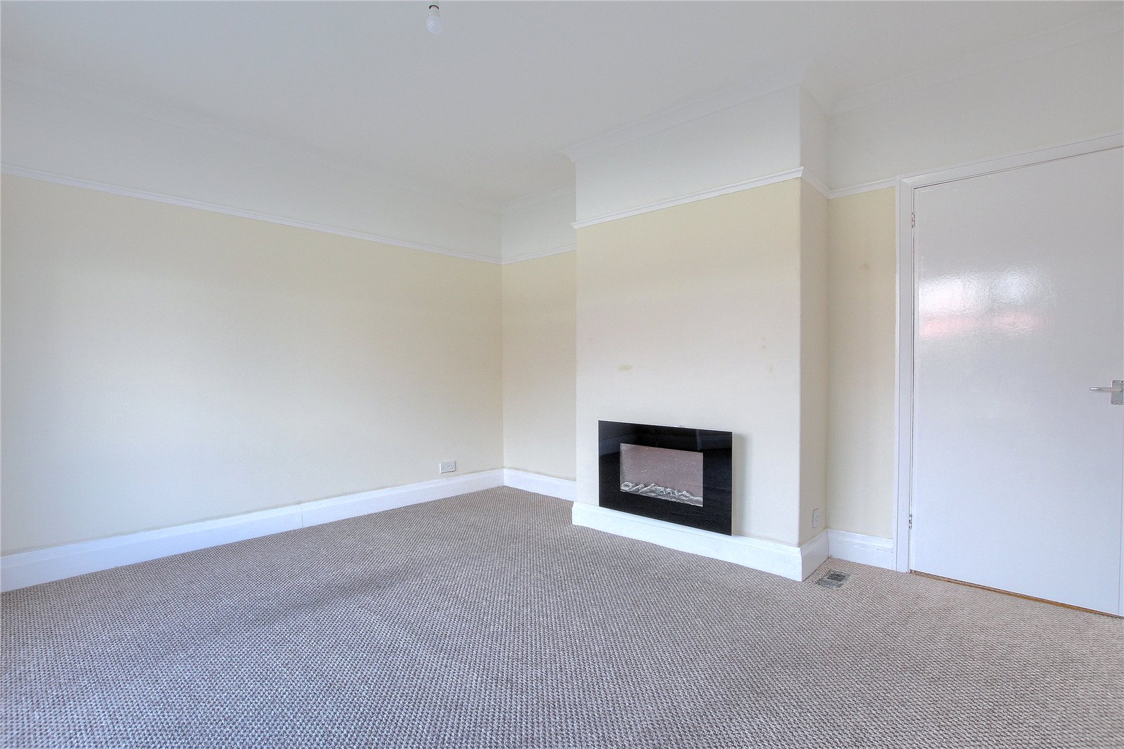 3 bed bungalow to rent in Birchgate Road, Middlesbrough  - Property Image 3