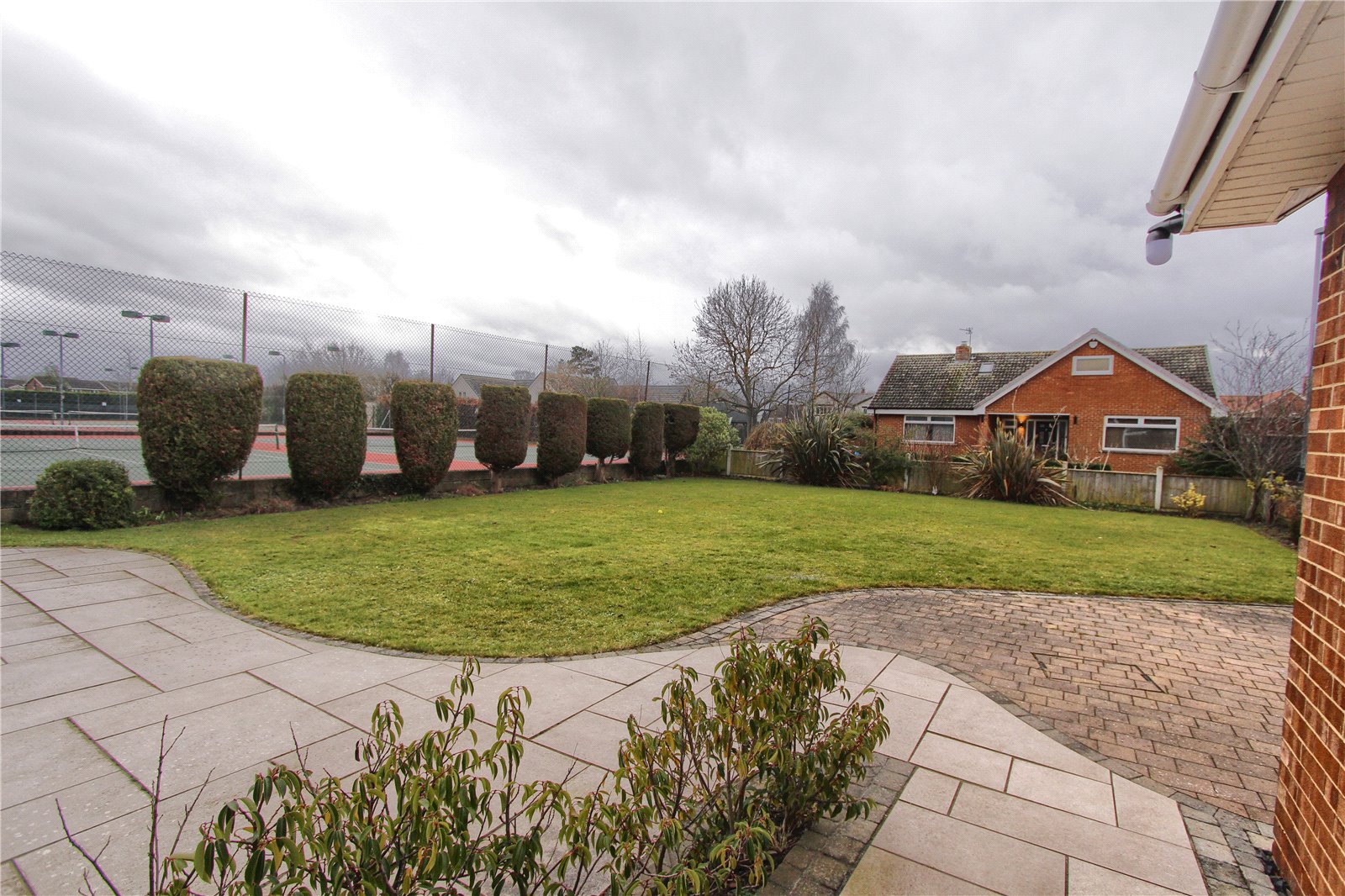 4 bed bungalow to rent in The Grove, Yarm  - Property Image 14