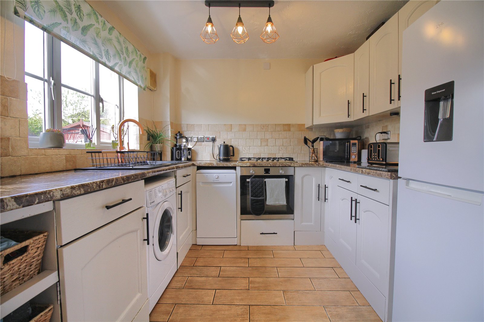 3 bed house to rent  - Property Image 6