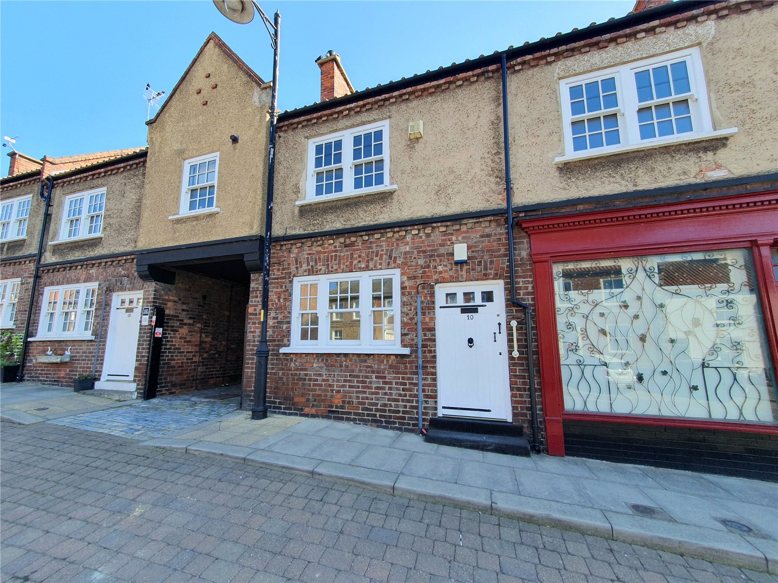 4 bed terraced house to rent  - Property Image 1