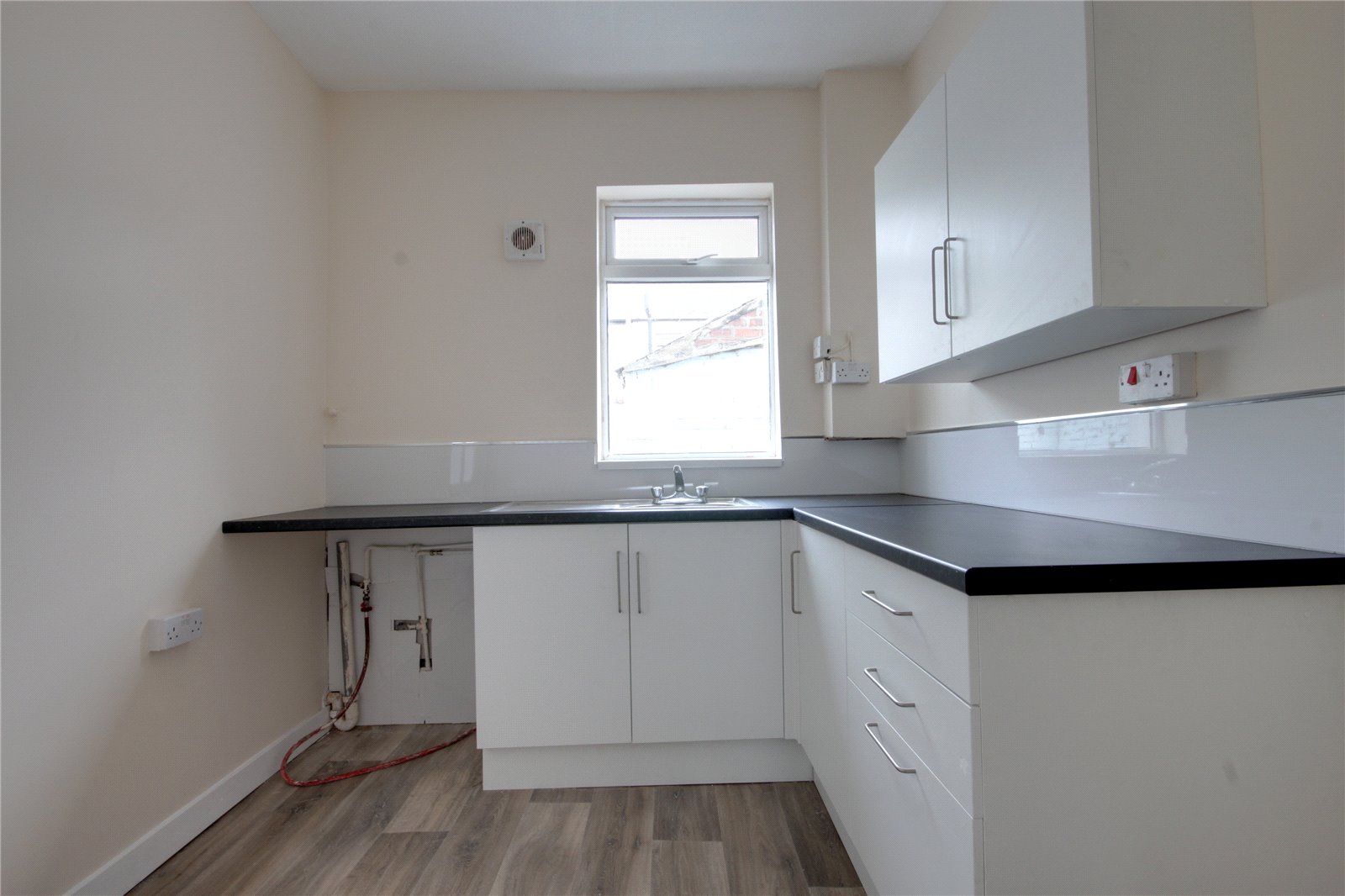 2 bed house to rent in Carlow Street, Middlesbrough 2