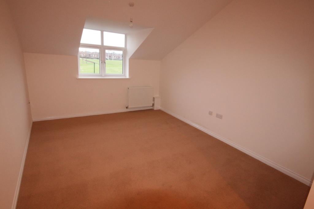 2 bed apartment to rent  - Property Image 6