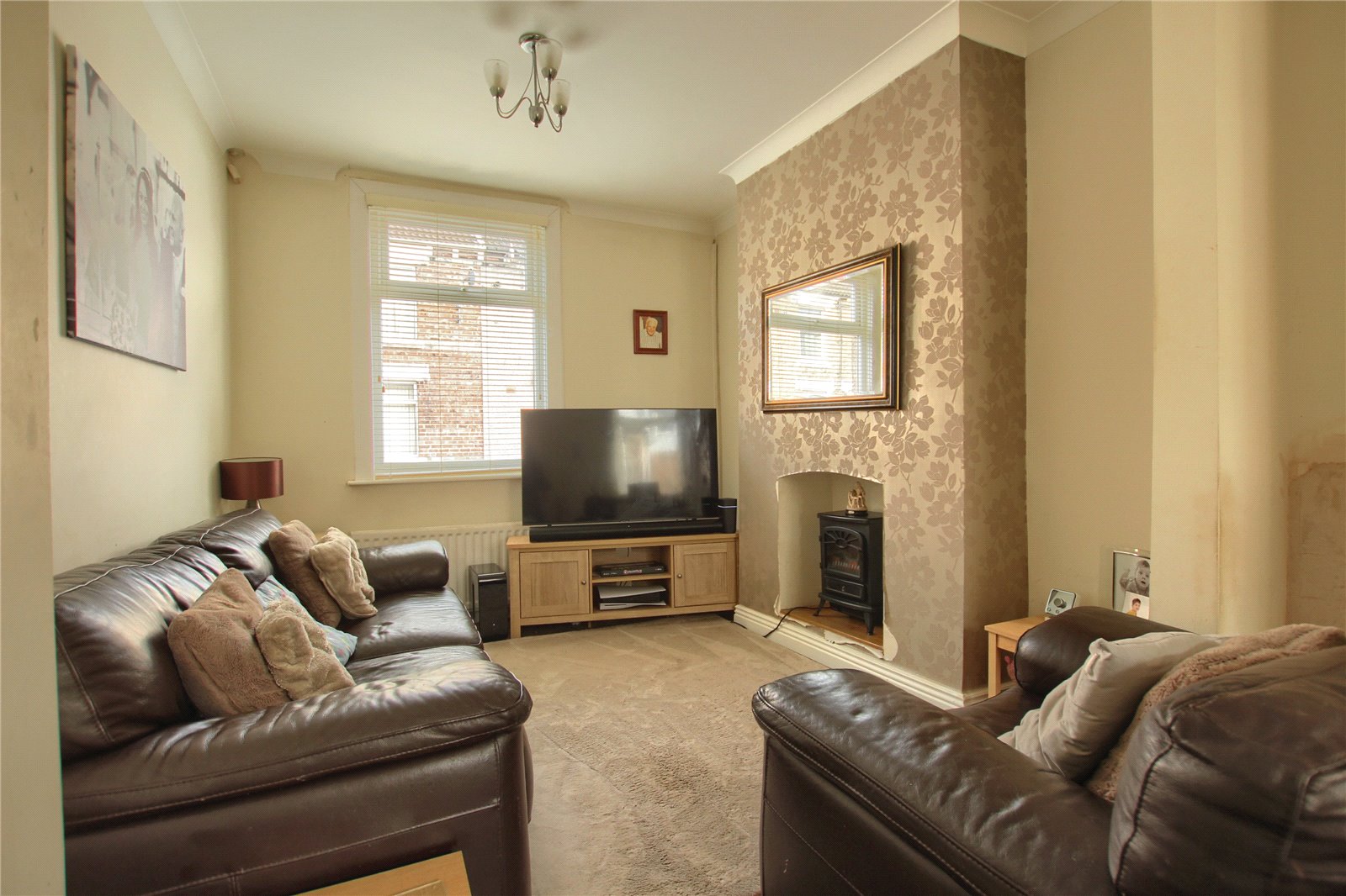2 bed house for sale in Thomas Street, North Ormesby 1