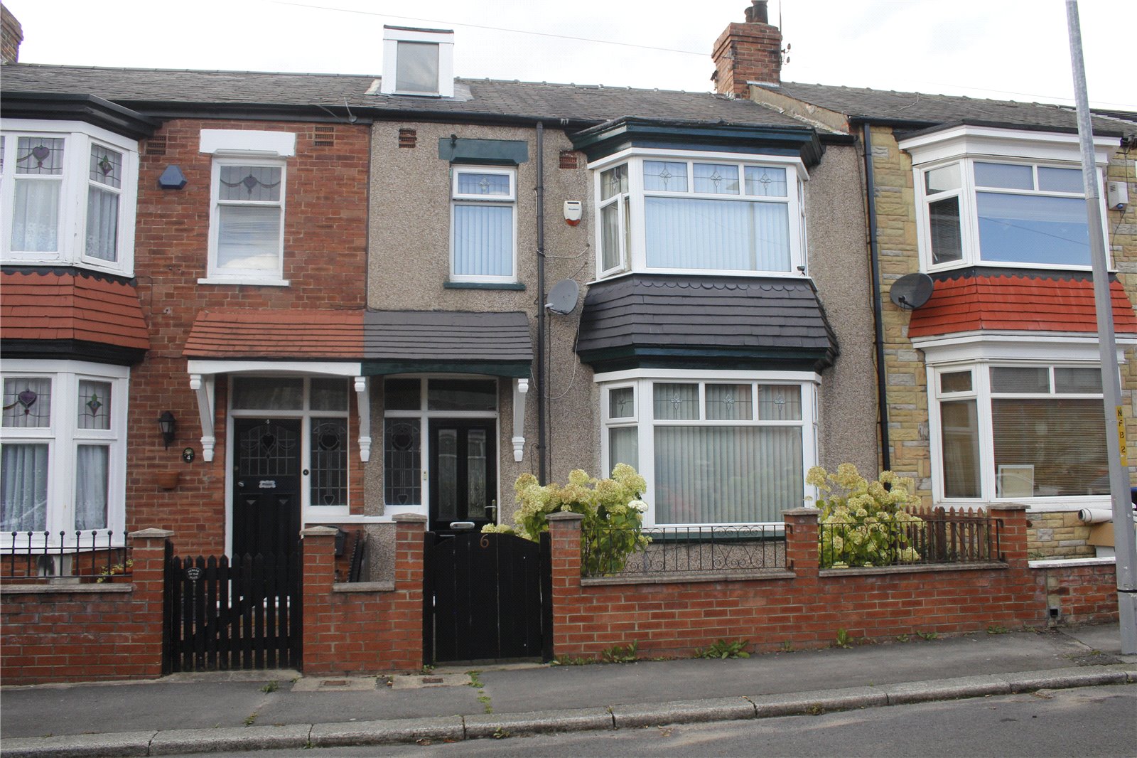 2 bed house for sale in Aysgarth Road, Linthorpe 1