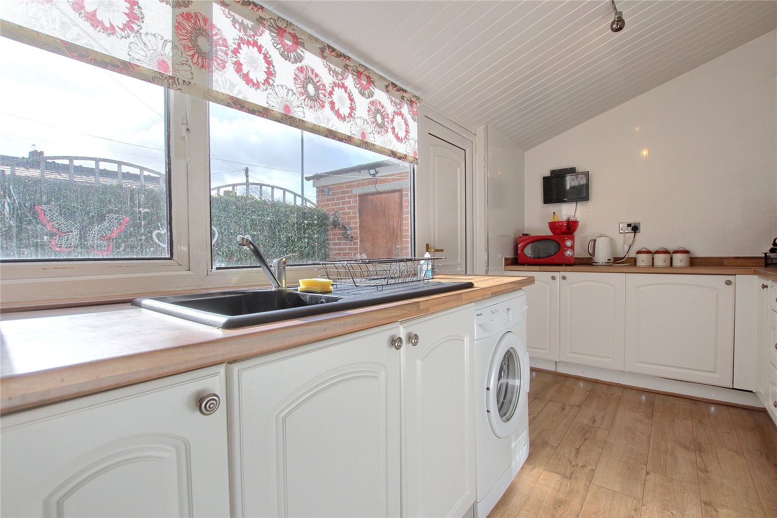 3 bed house for sale in Ottawa Road, Longlands  - Property Image 7
