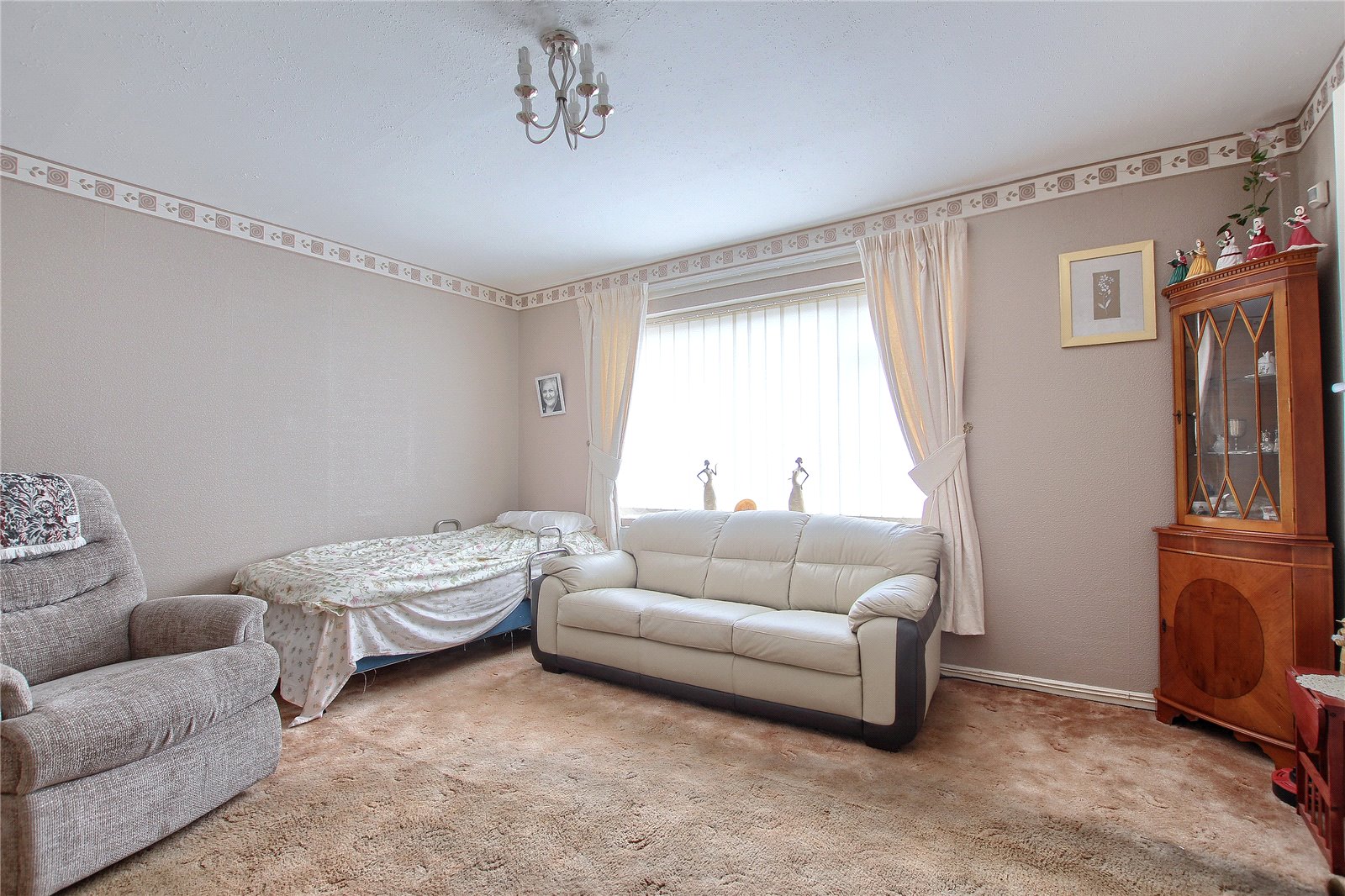 4 bed house for sale in Cumberland Road, Linthorpe 2