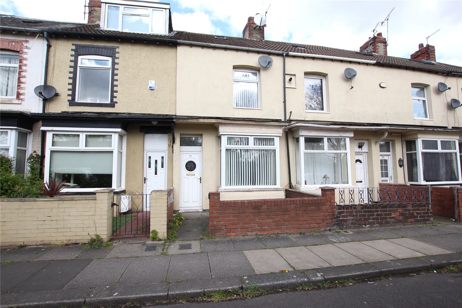 2 bed house for sale in South View Terrace, North Ormesby 1