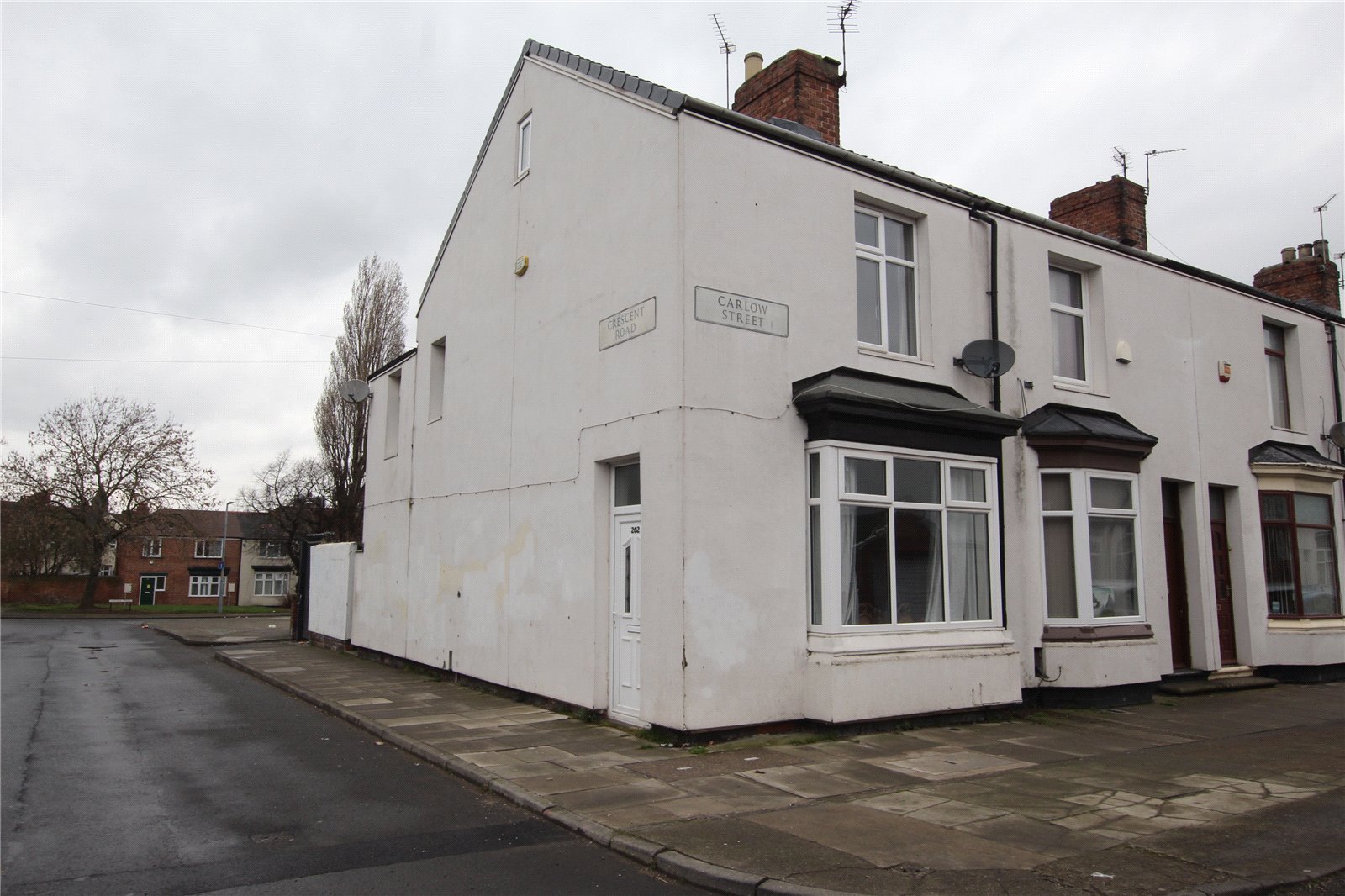 2 bed house for sale in Crescent Road, Middlesbrough - Property Image 1